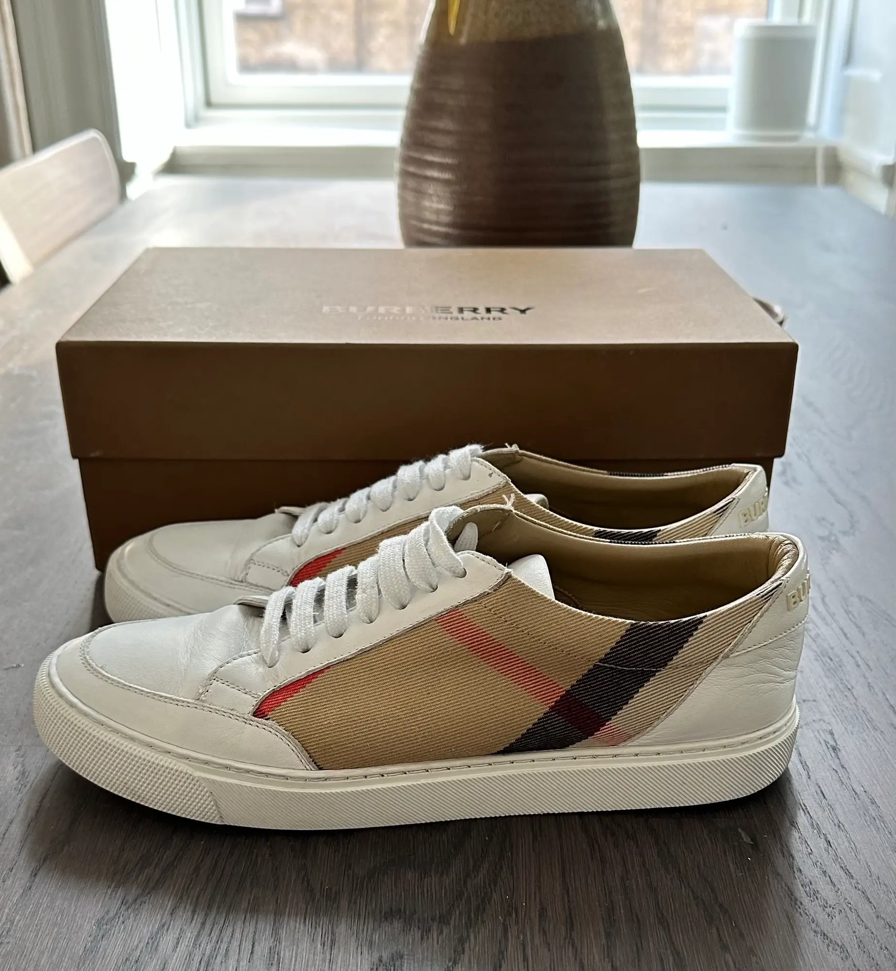 Burberry sneakers