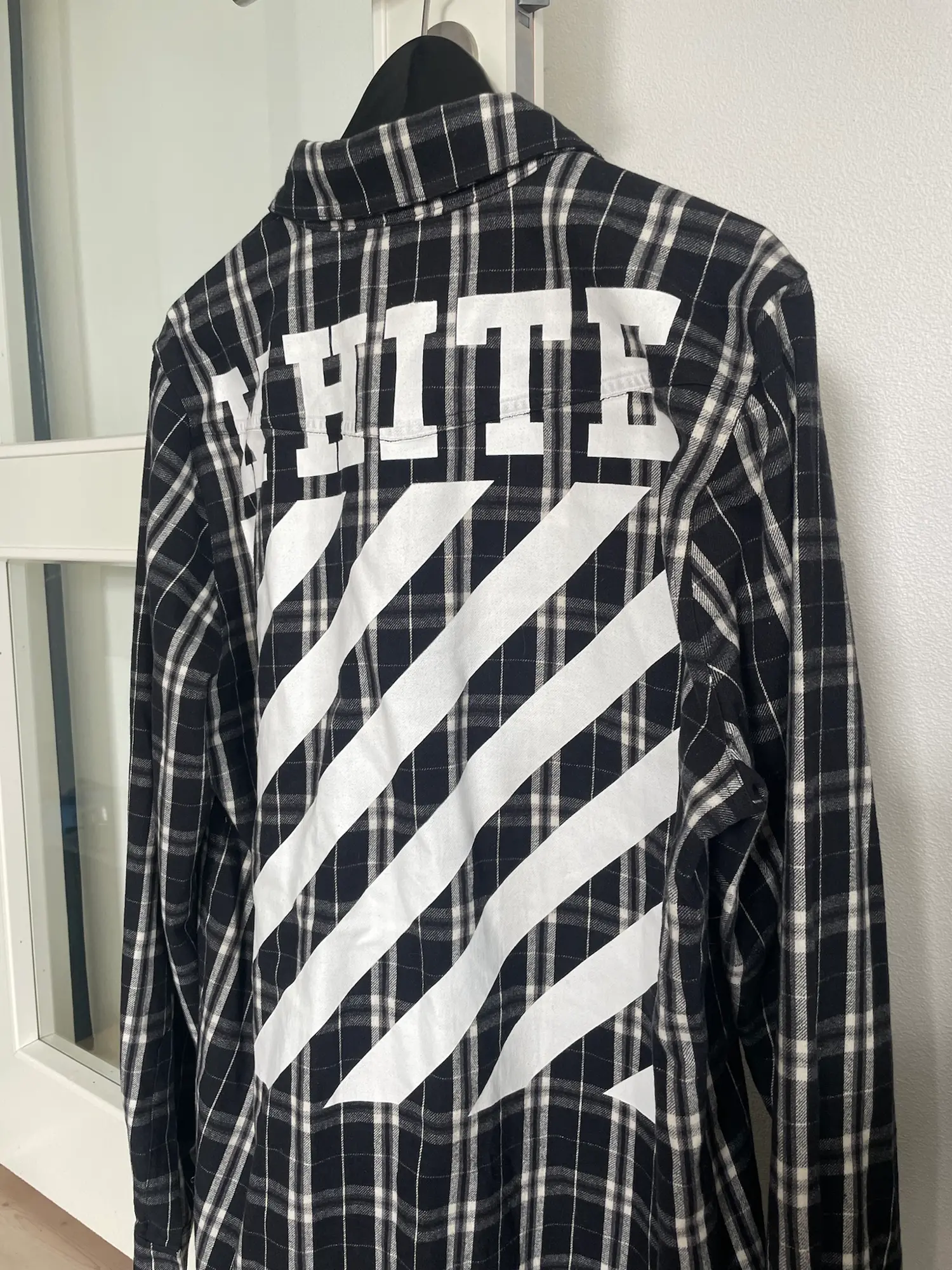 Off White skjorte