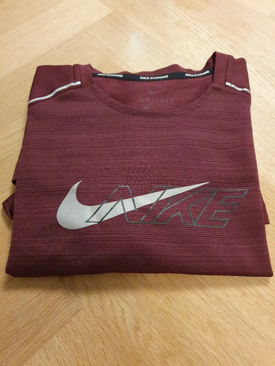 Nike t-shirt