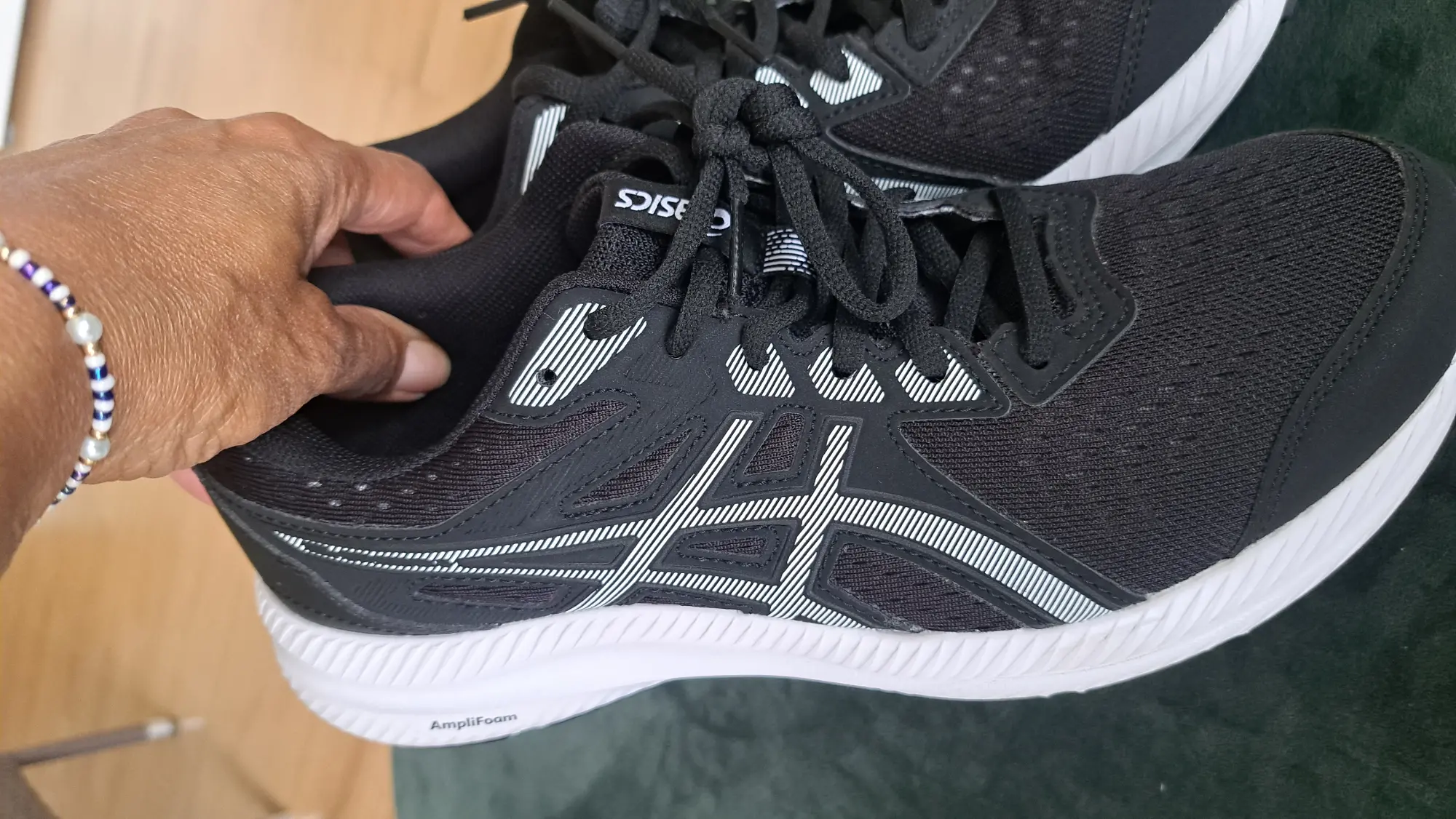 ASICS løbesko