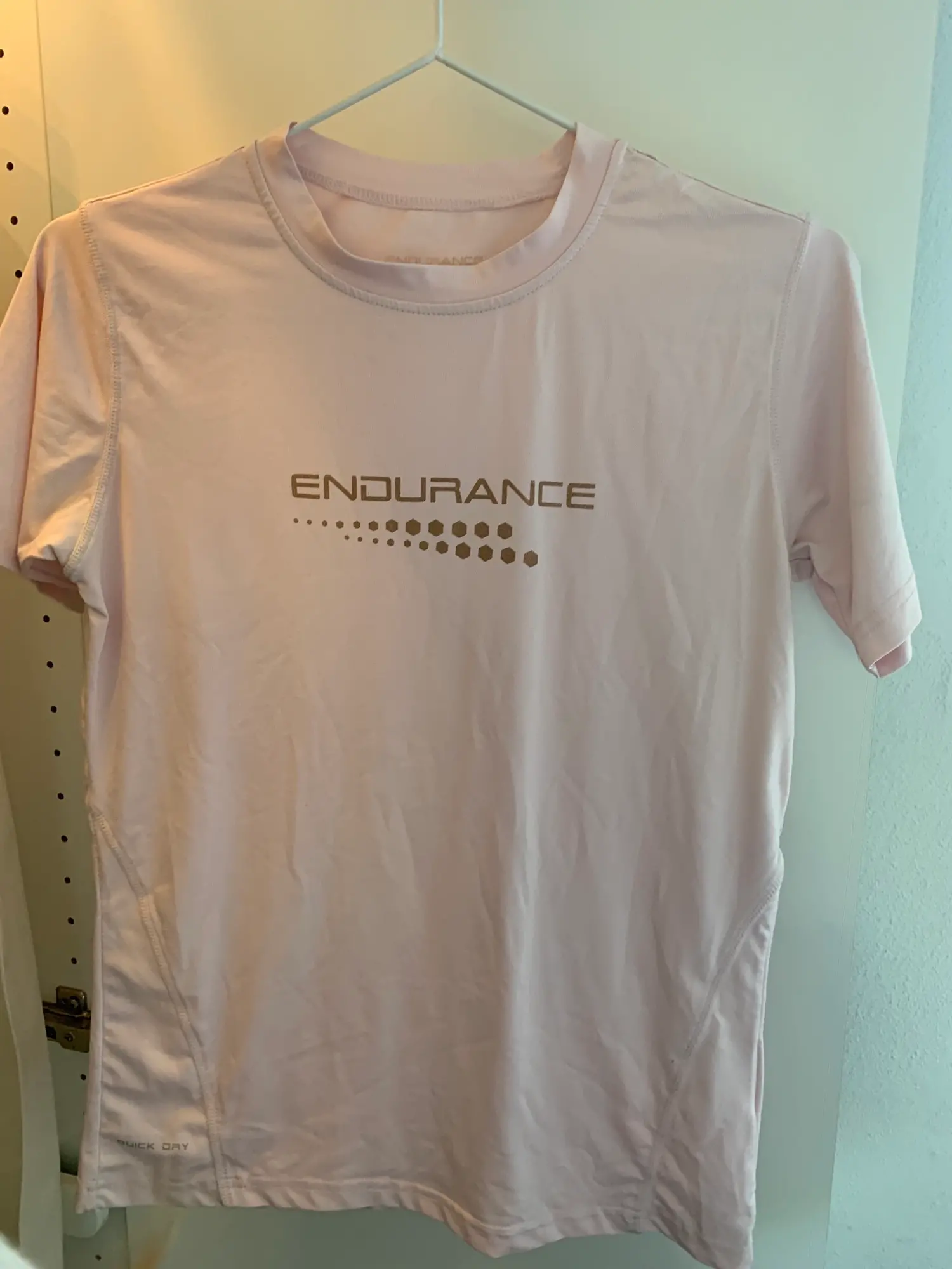 Endurance t-shirt