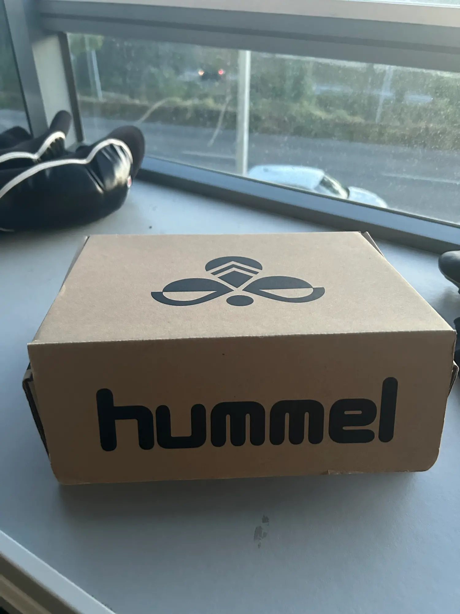 Hummel sneakers