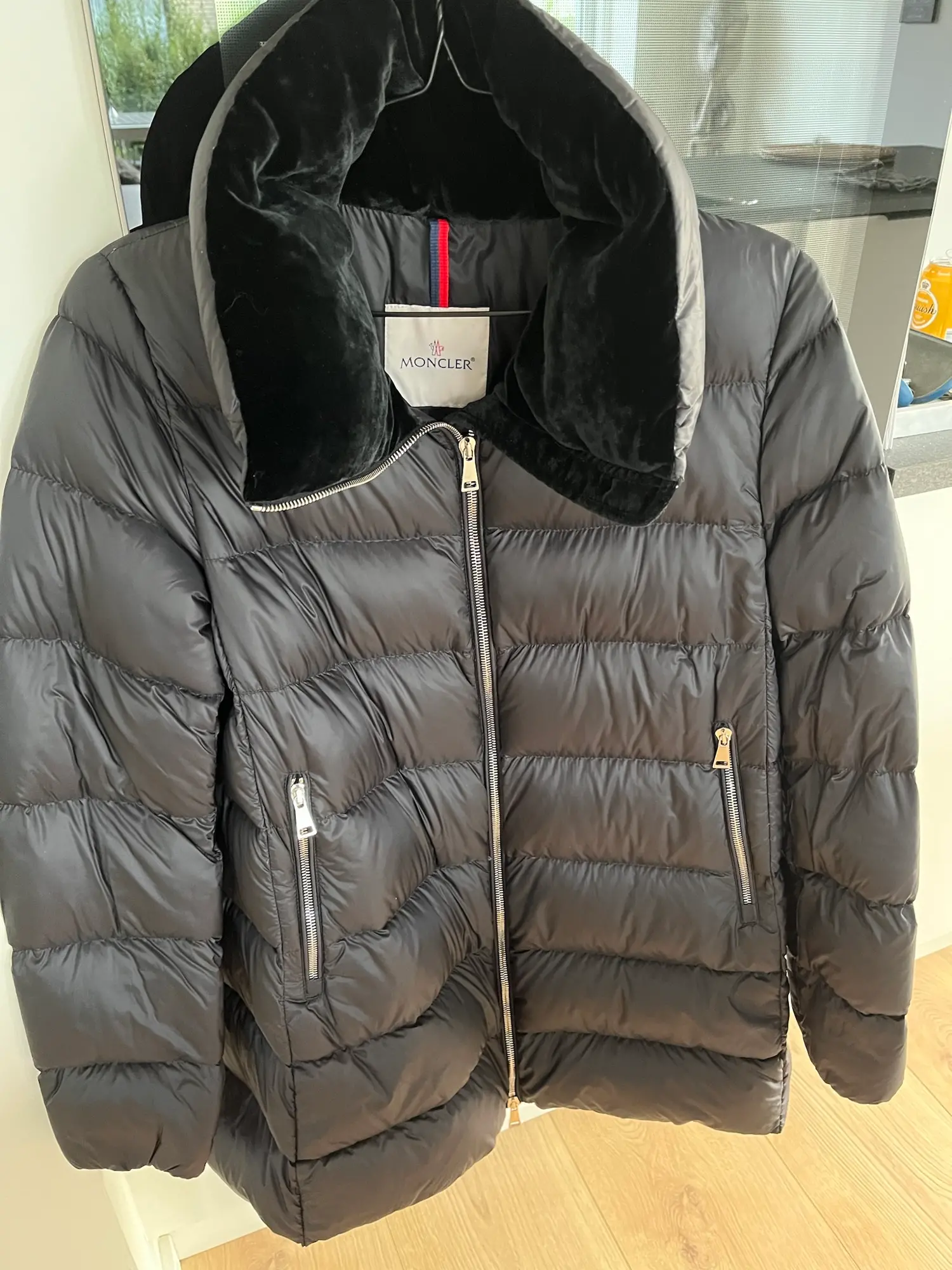 Moncler dunjakke