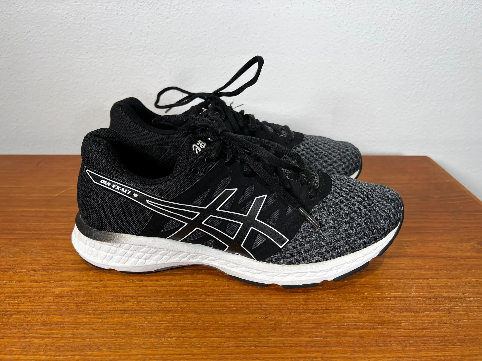 ASICS løbesko