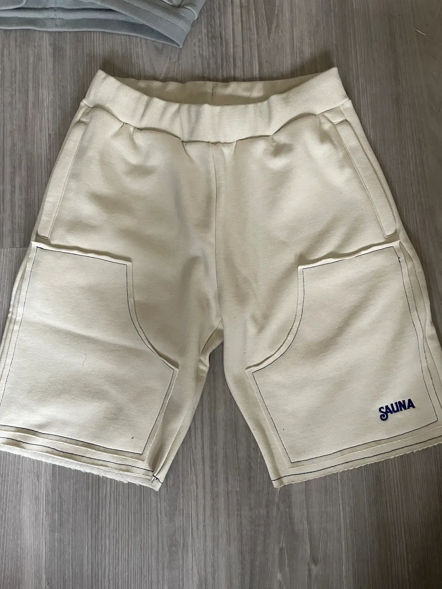 SAUNA shorts