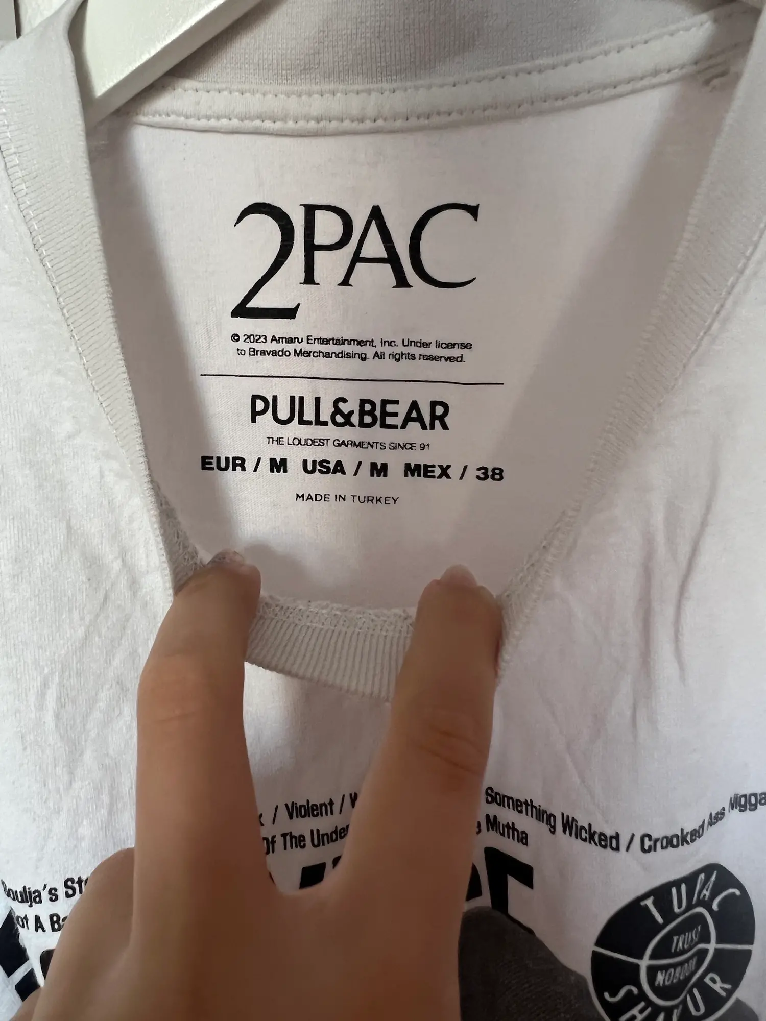 Pull And Bear t-shirt