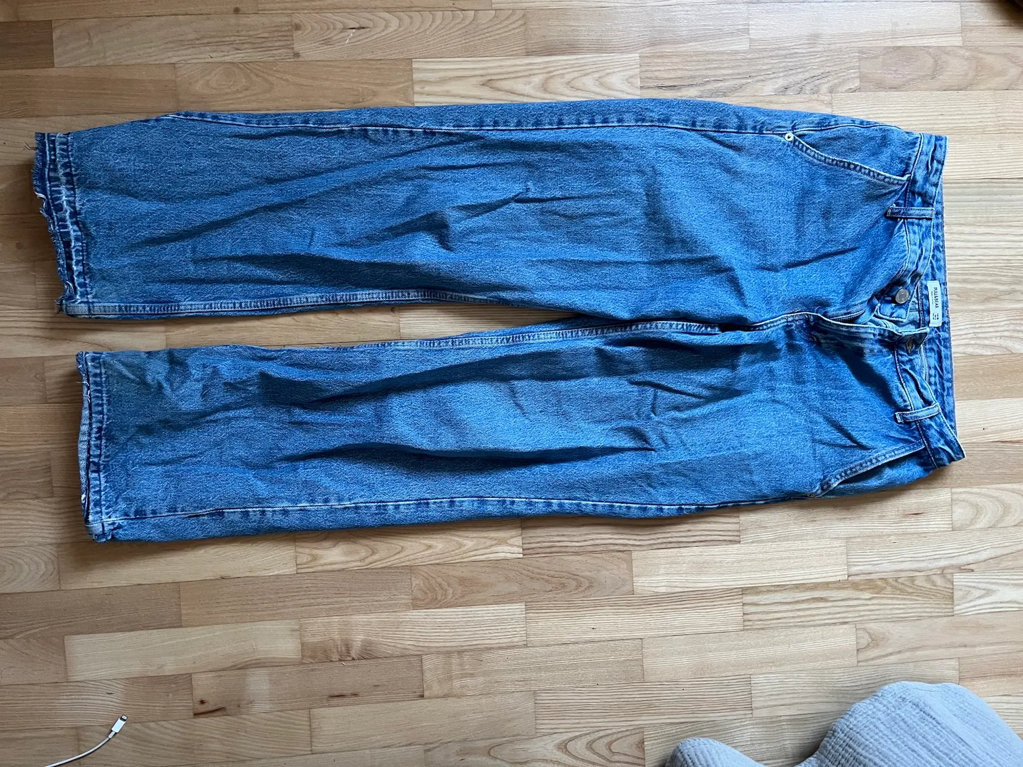 PULLBEAR jeans