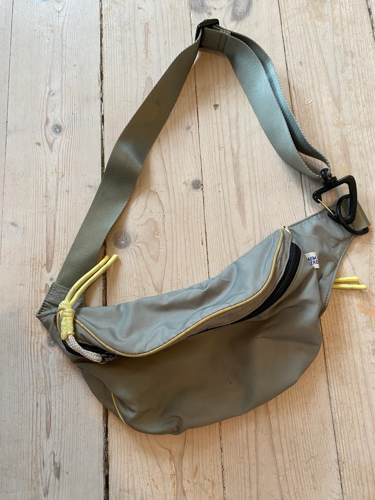 Baum und Pferdgarten crossbody-taske