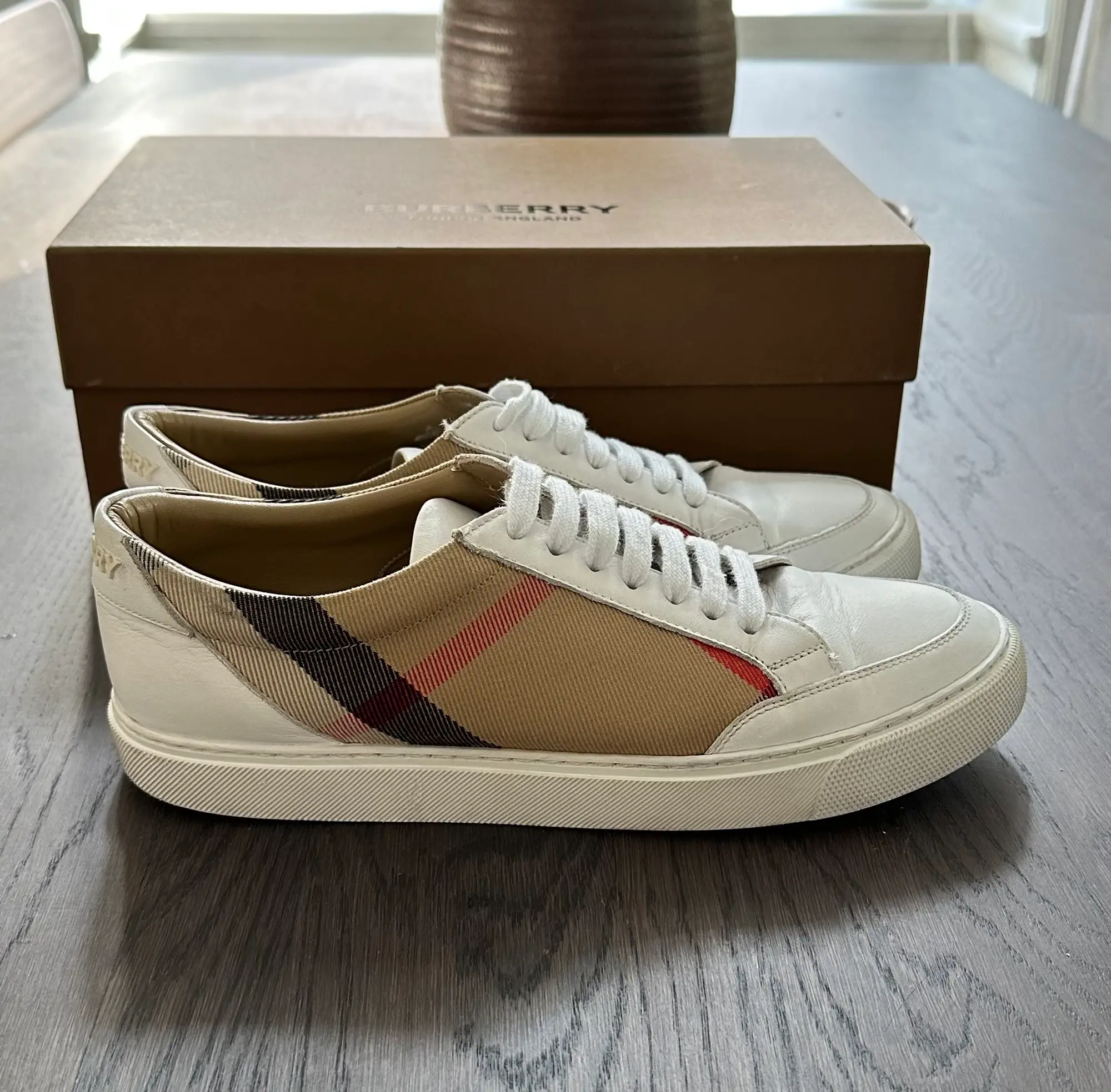 Burberry sneakers