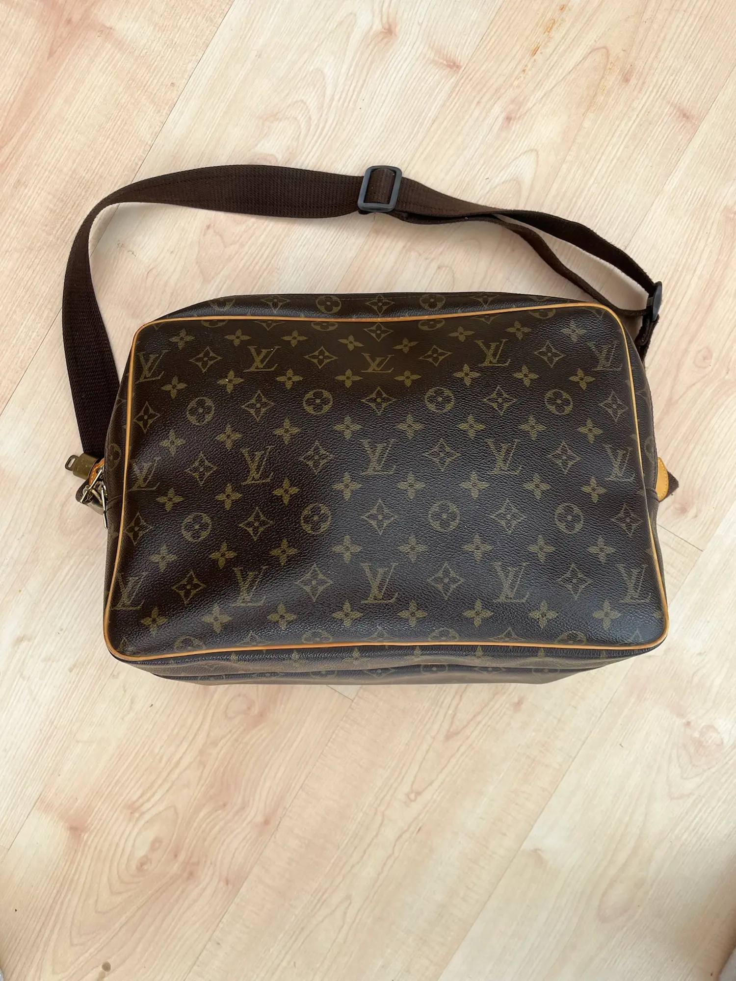 Louis Vuitton skuldertaske