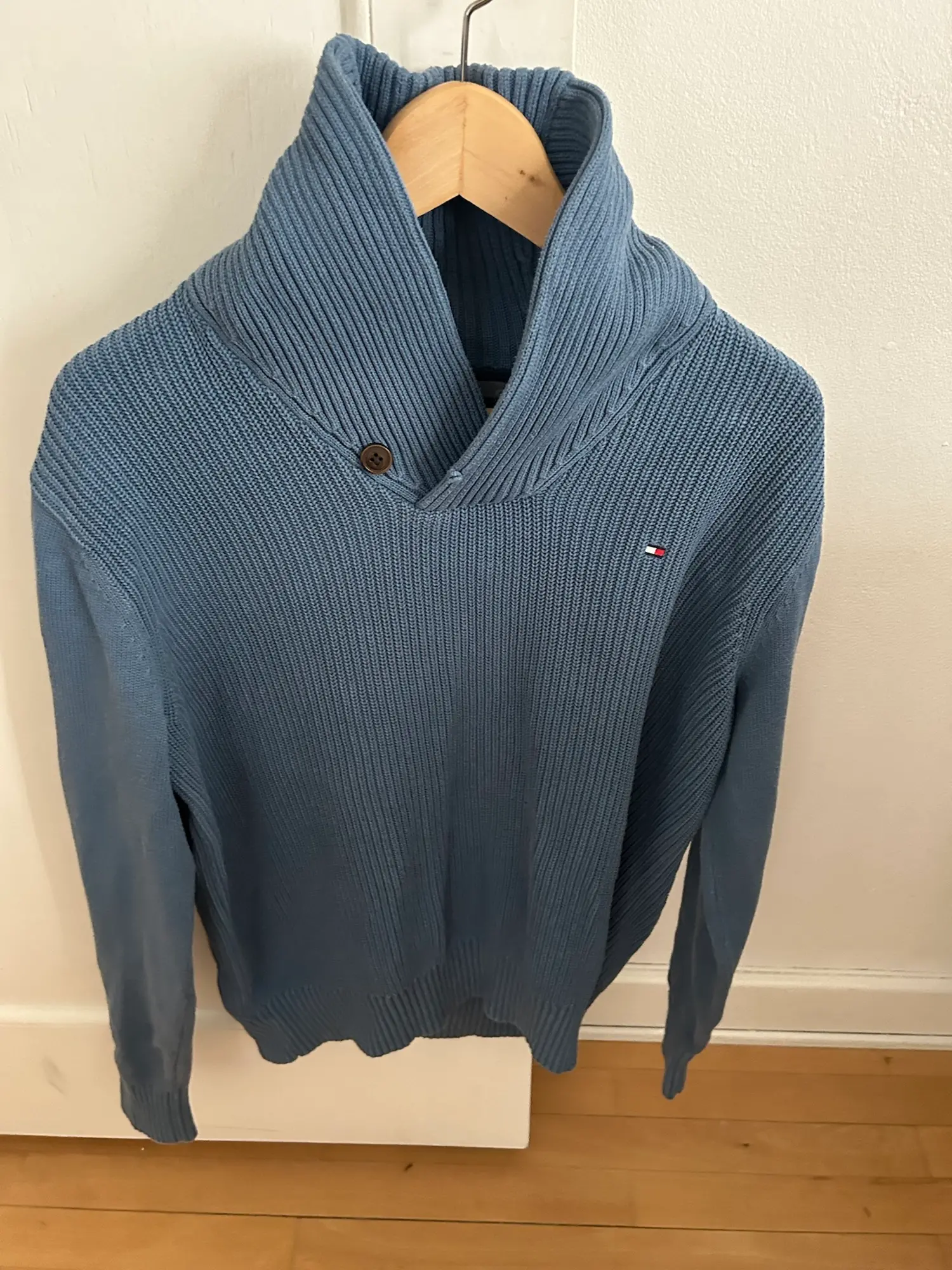 Tommy Hilfiger striktrøje