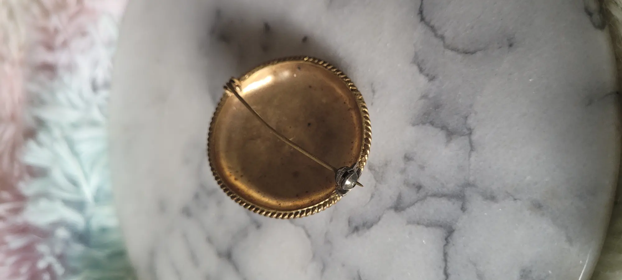 Vintage broche