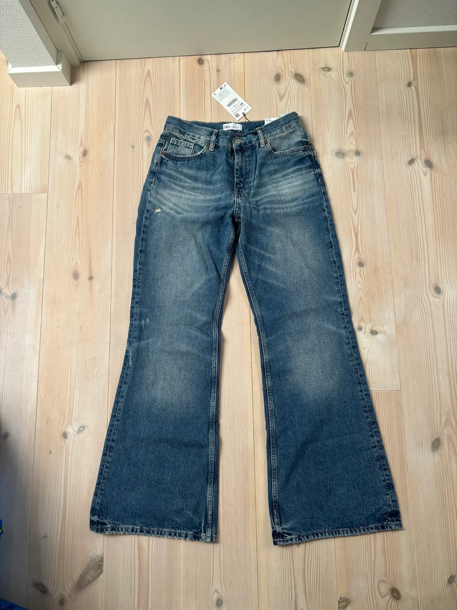 Zara jeans