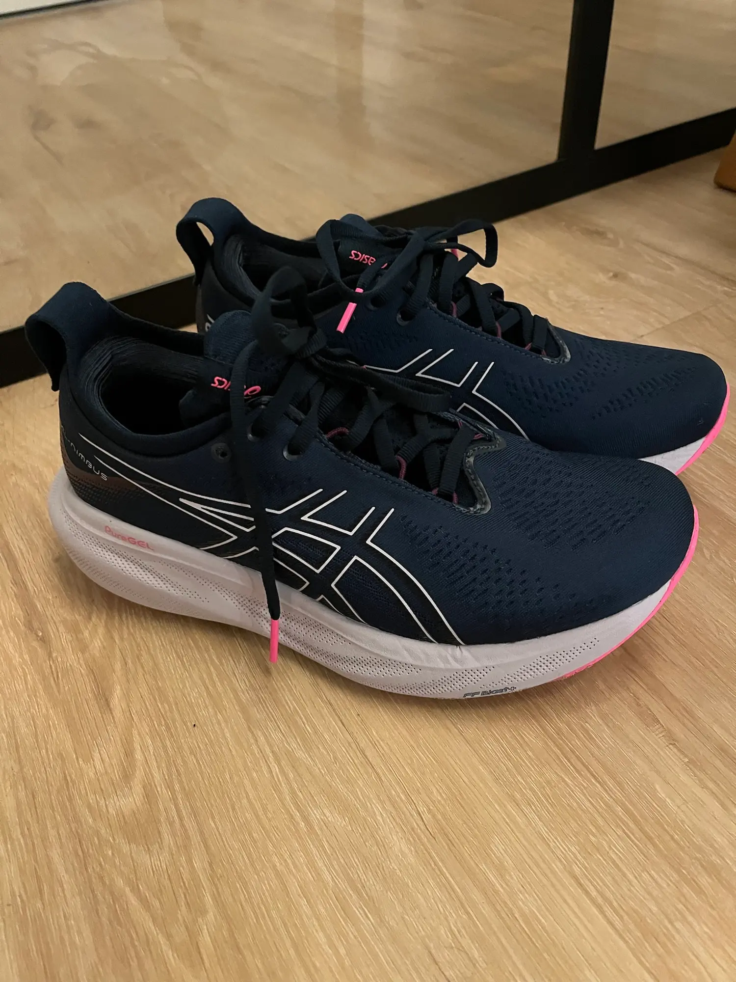 ASICS løbesko