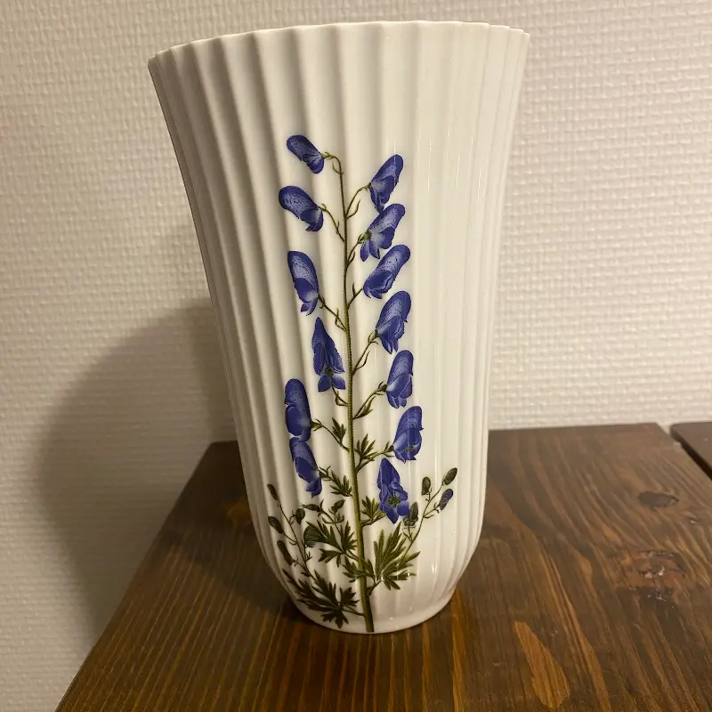 Lyngby porcelæn vase