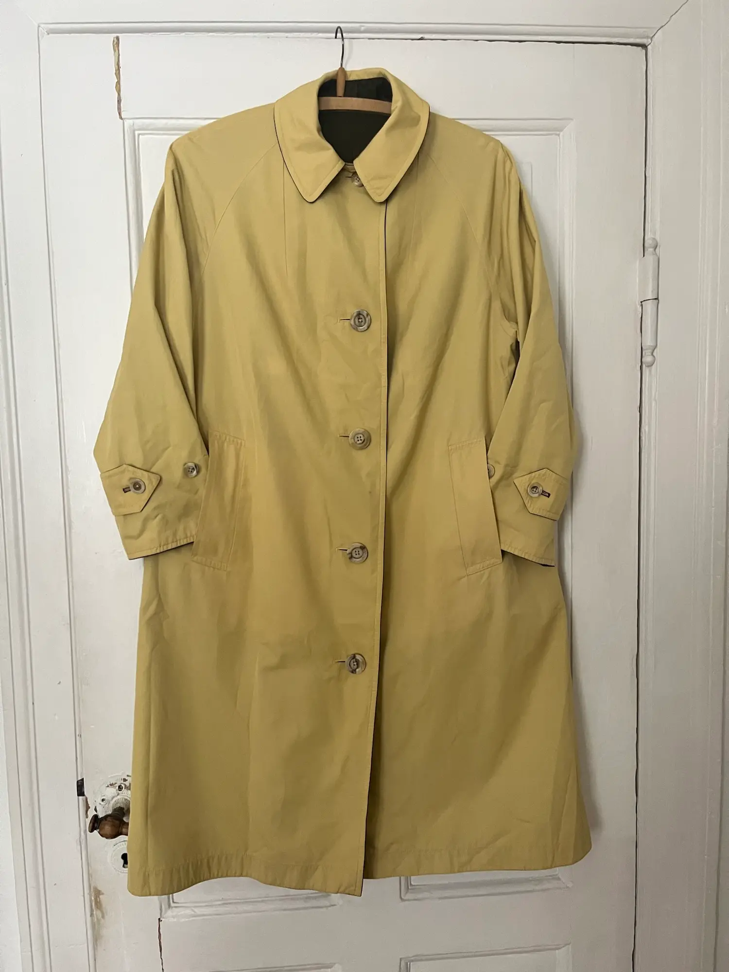 Aquascutum trenchcoat