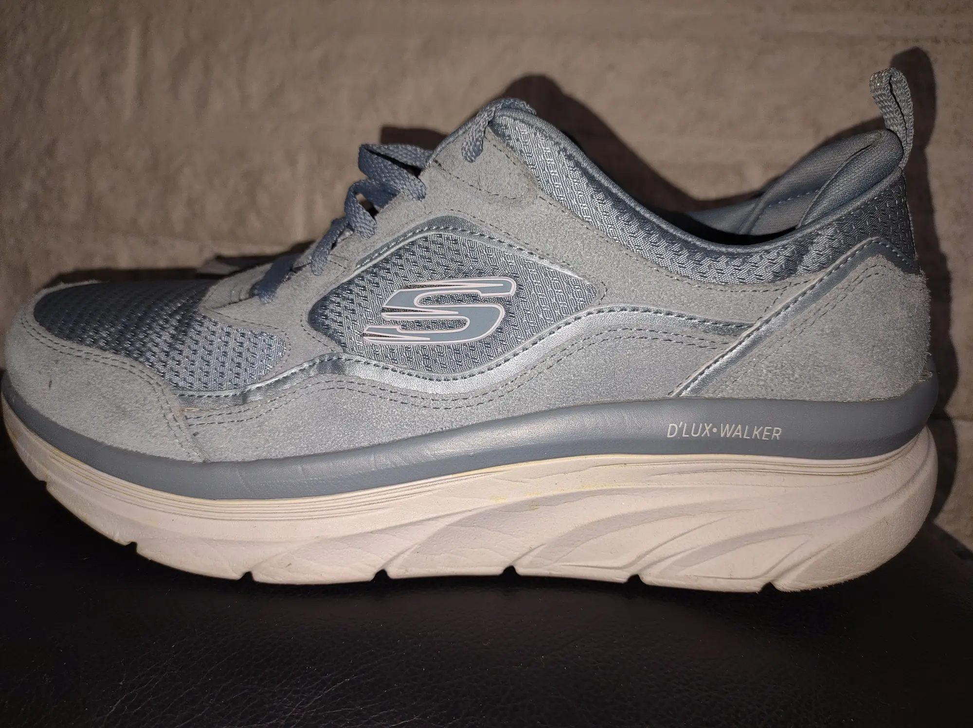 Skechers sneakers