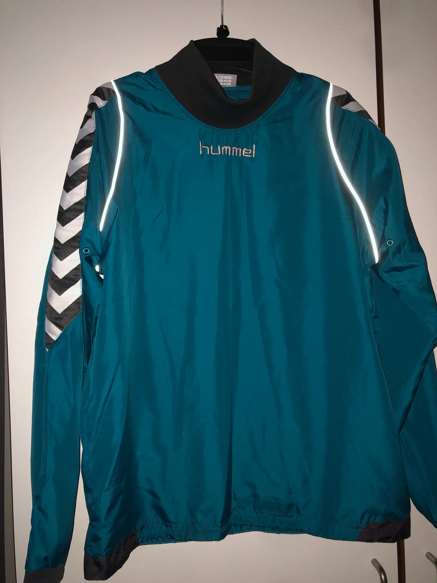 Hummel sportsjakke