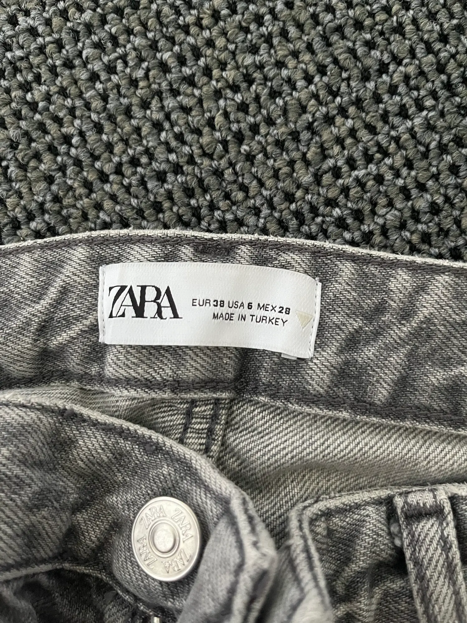 Zara jeans