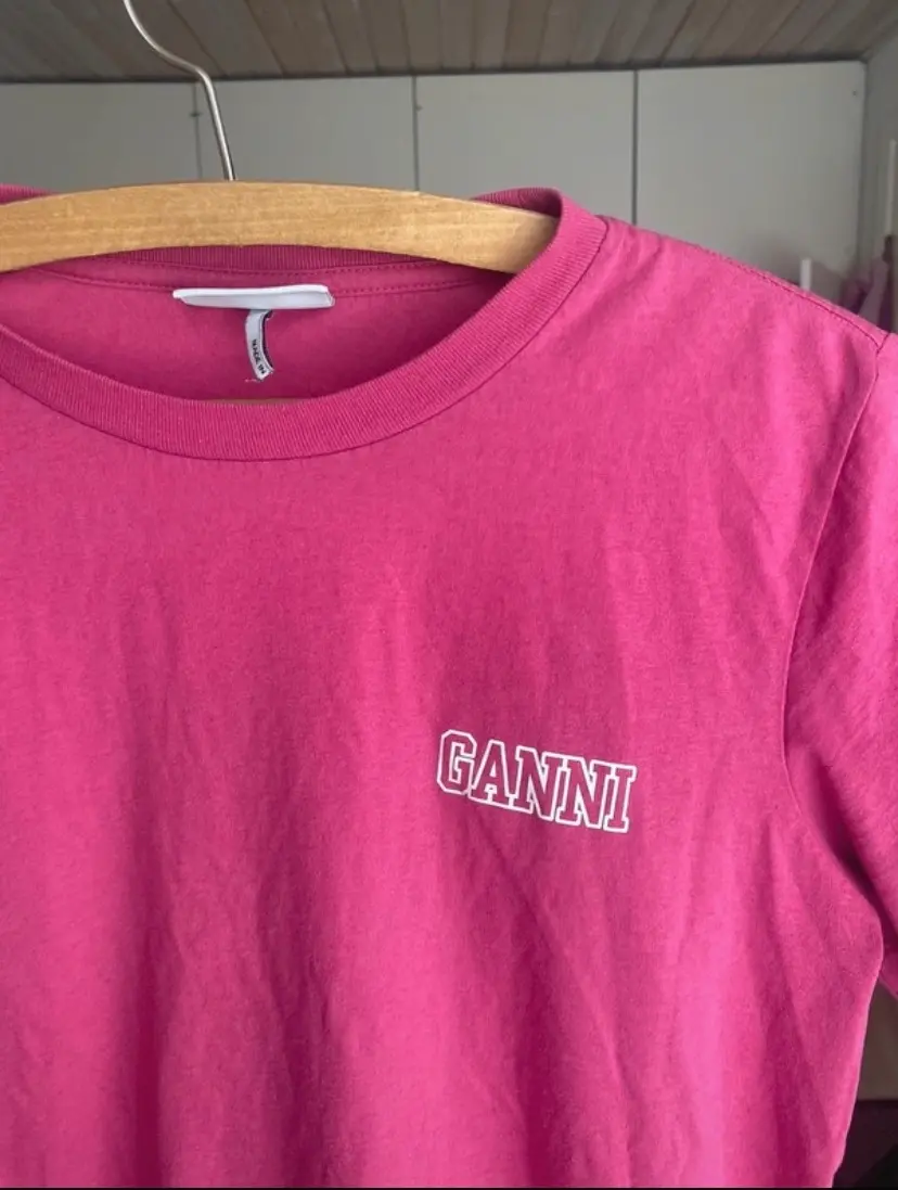 Ganni t-shirt