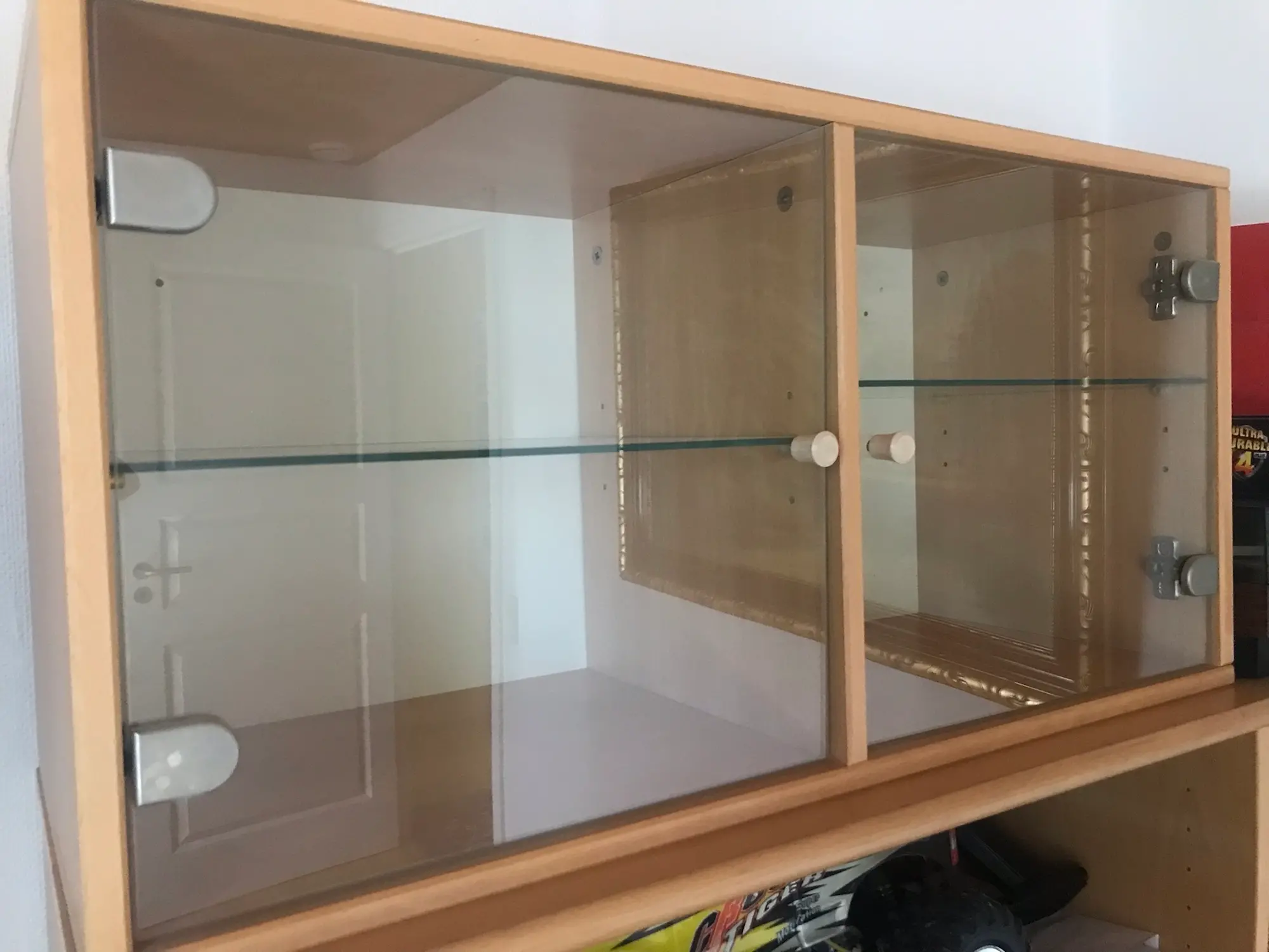 Ikea vitrine skab