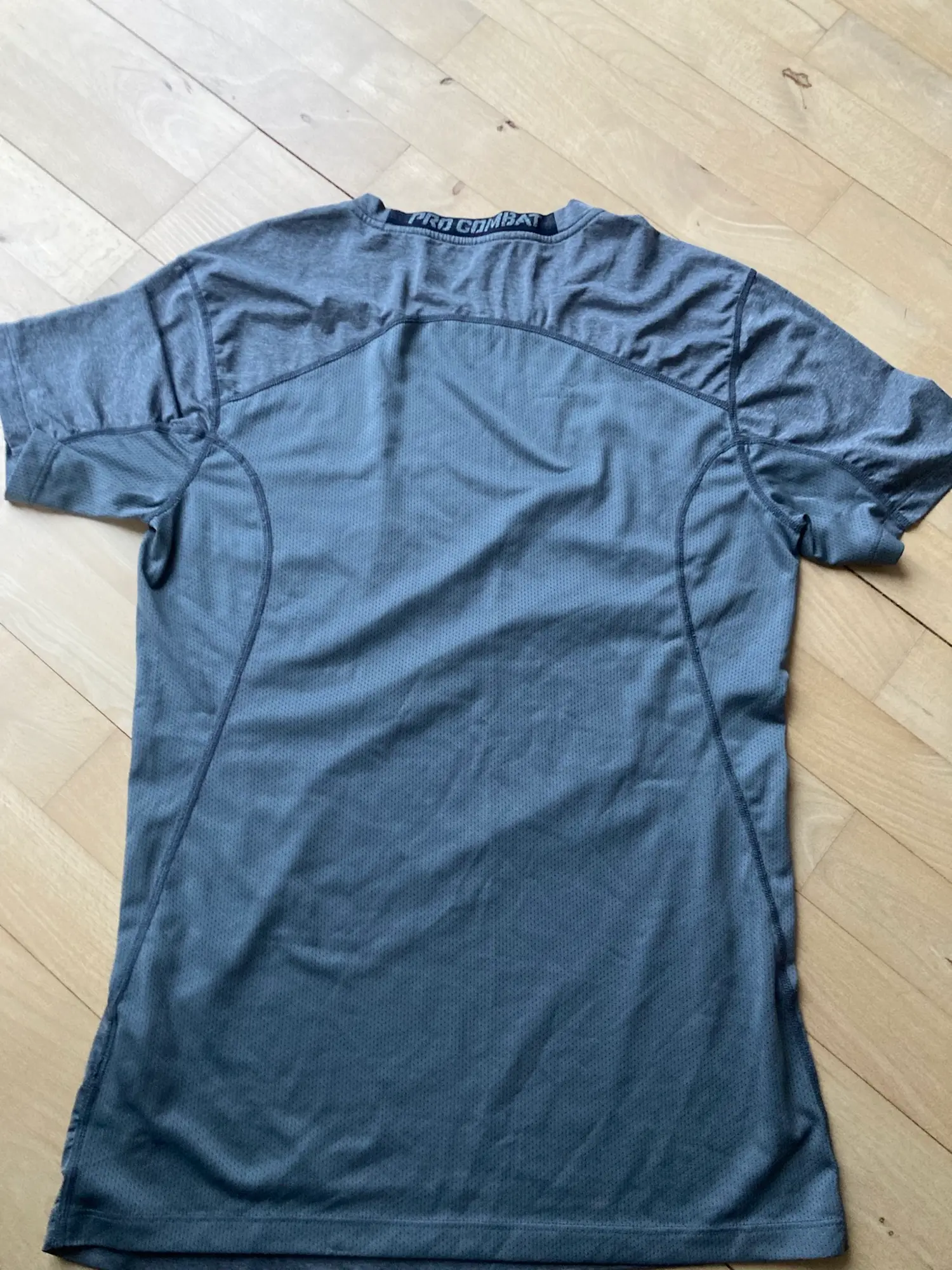 Nike t-shirt