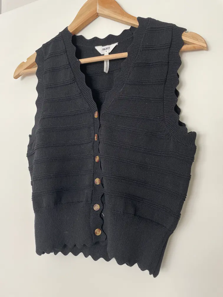 Object vest