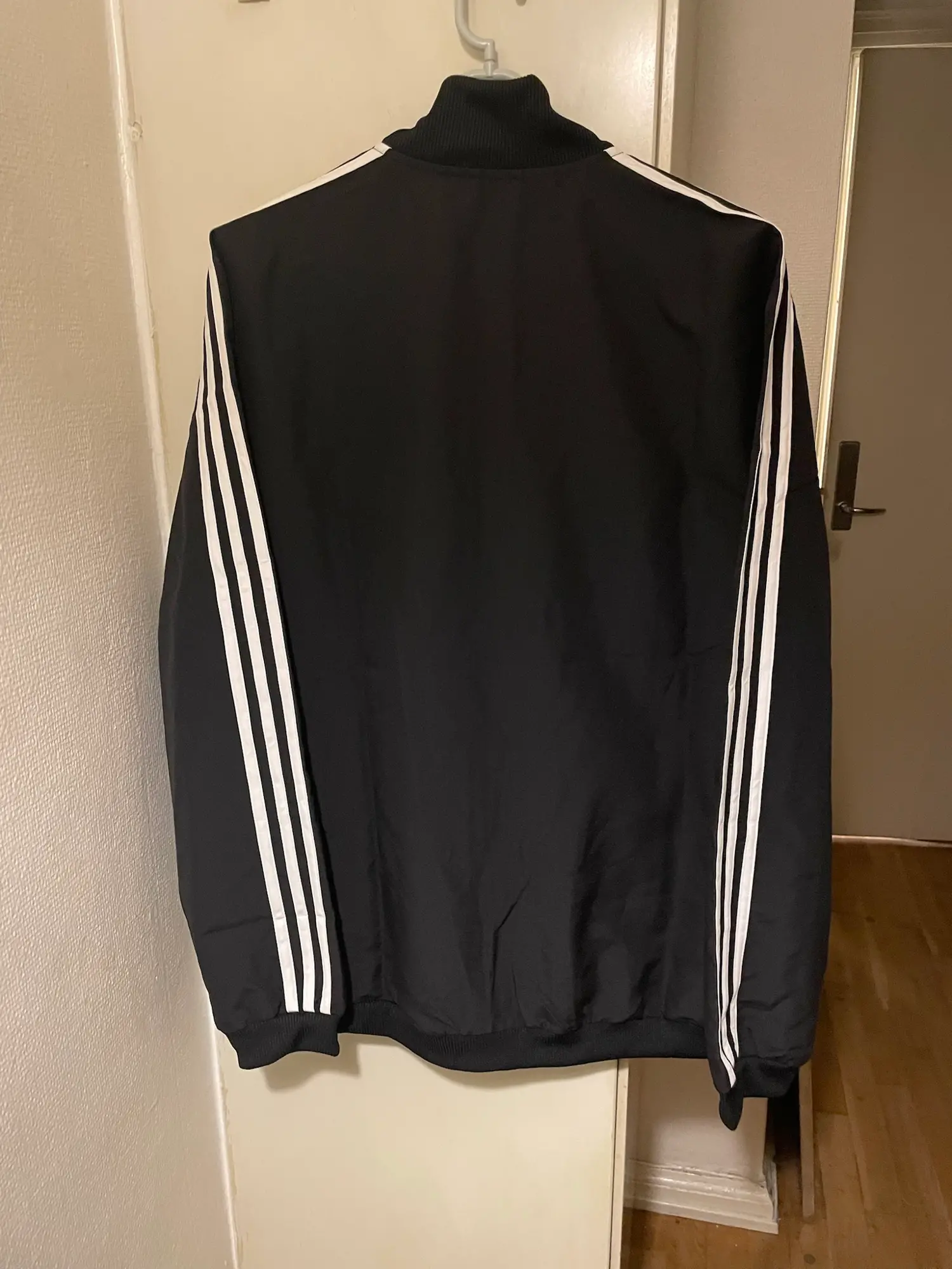 Adidas andet jakkesæt