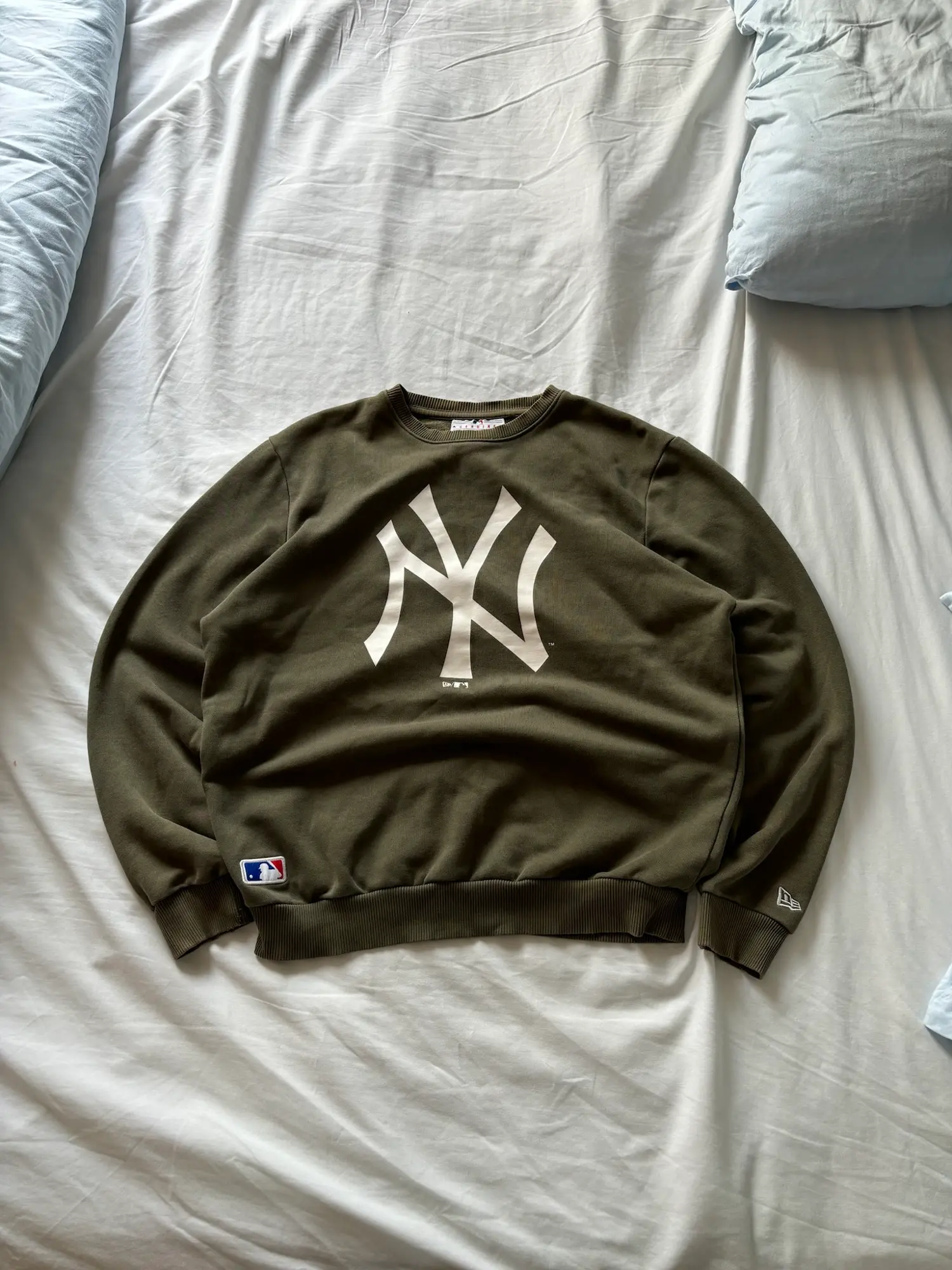 New York Yankees sweatshirt