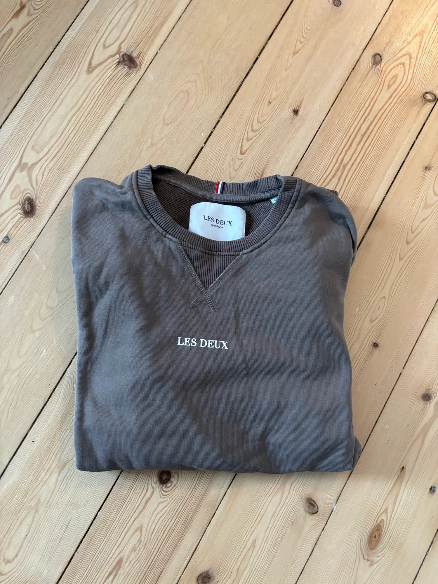 Les Deux sweatshirt