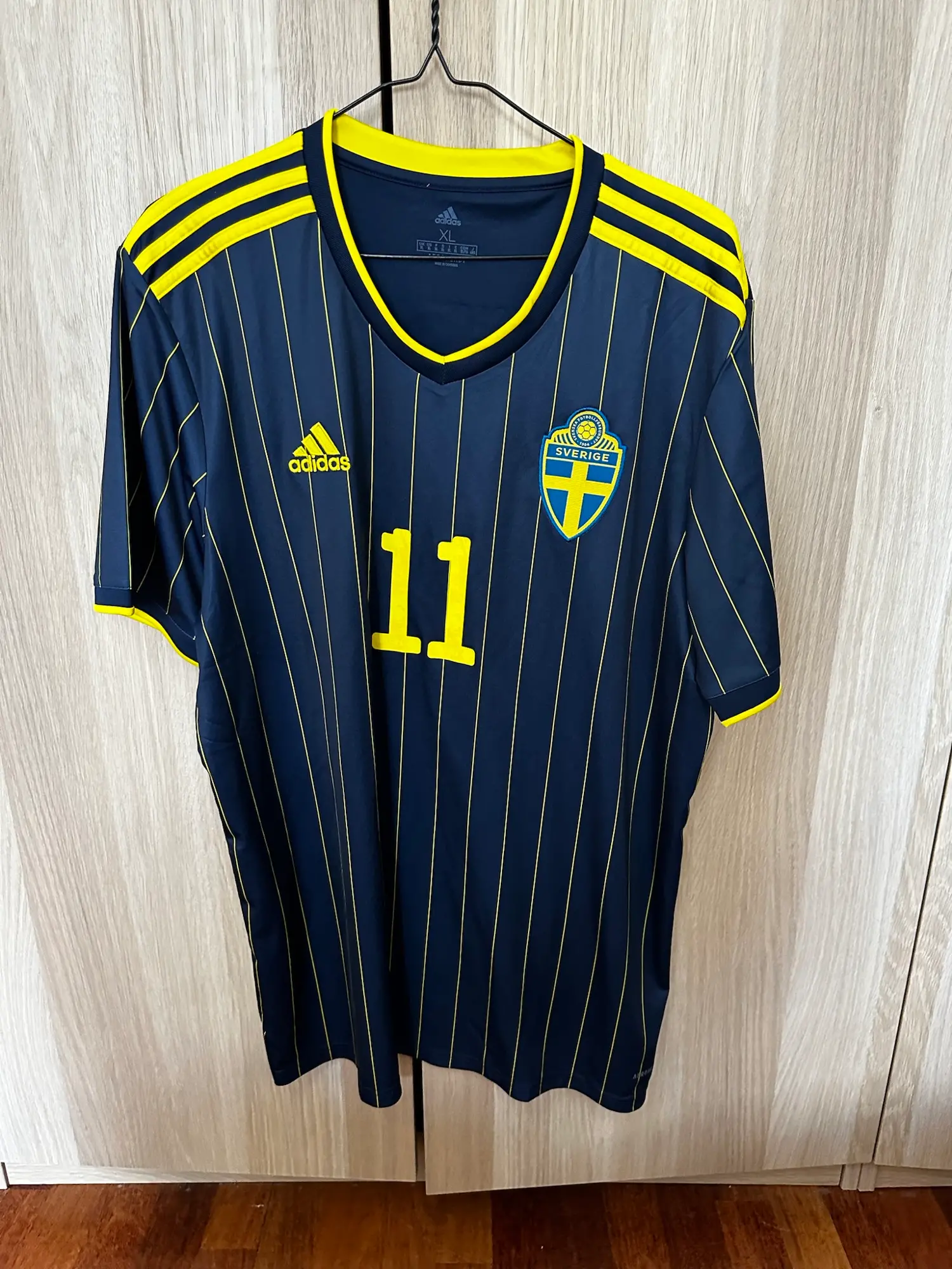 Adidas fodboldtrøje