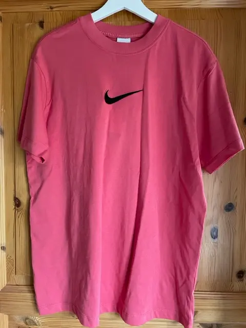 Nike t-shirt