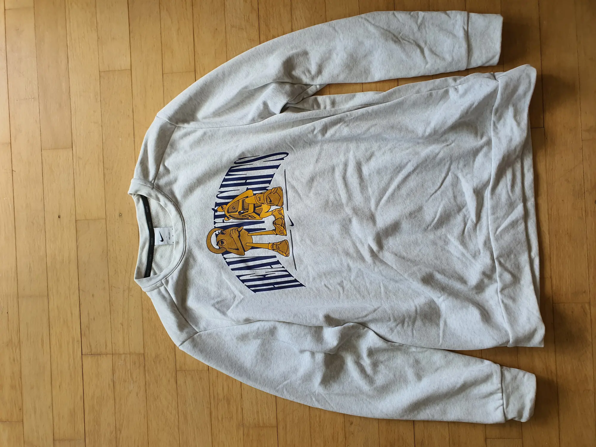 Nike sweatshirt