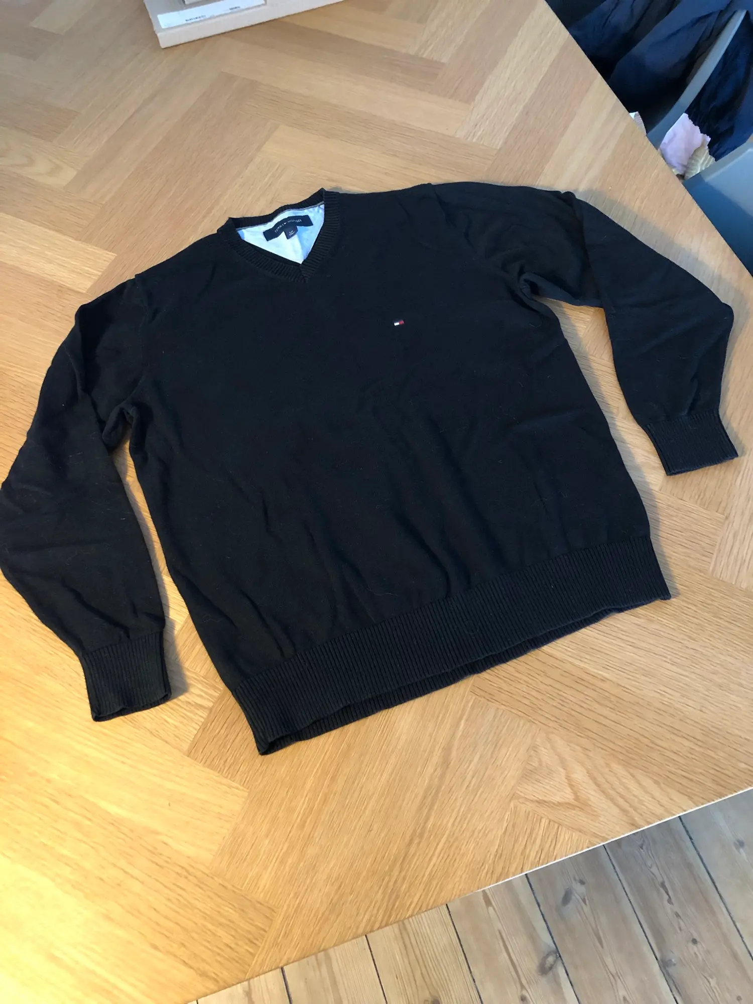 Tommy Hilfiger striktrøje