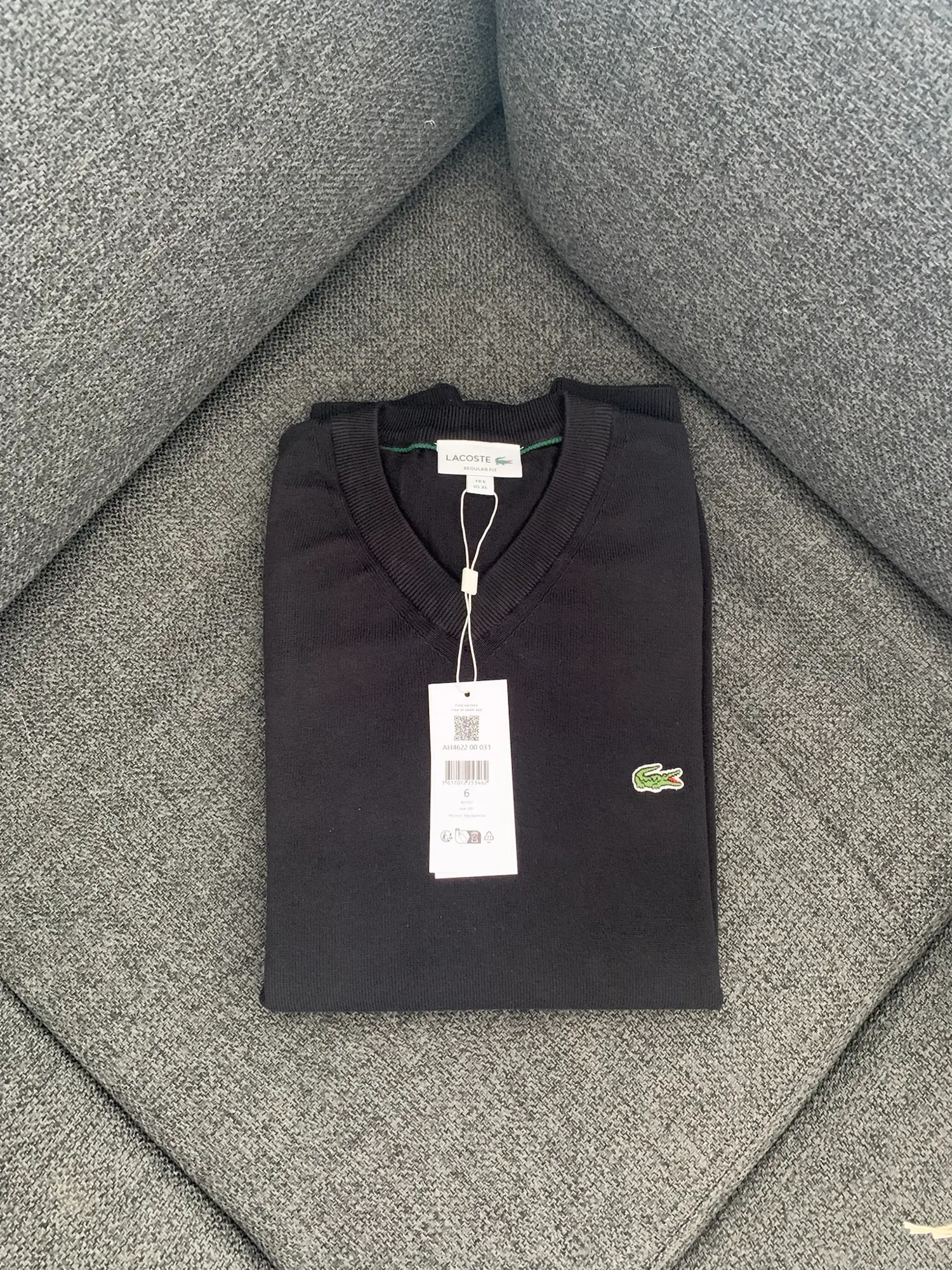 LACOSTE sweatshirt