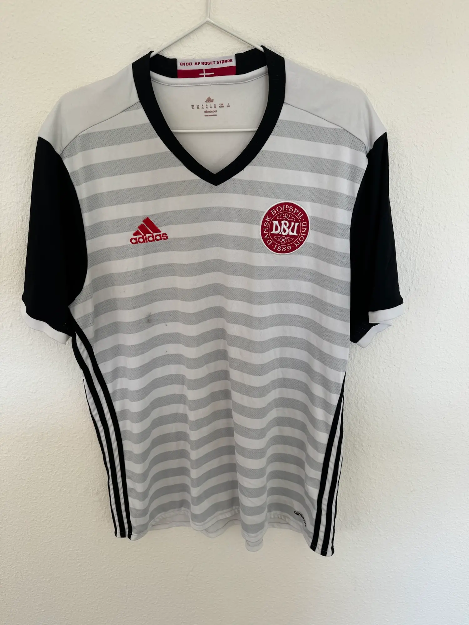 Adidas fodboldtrøje