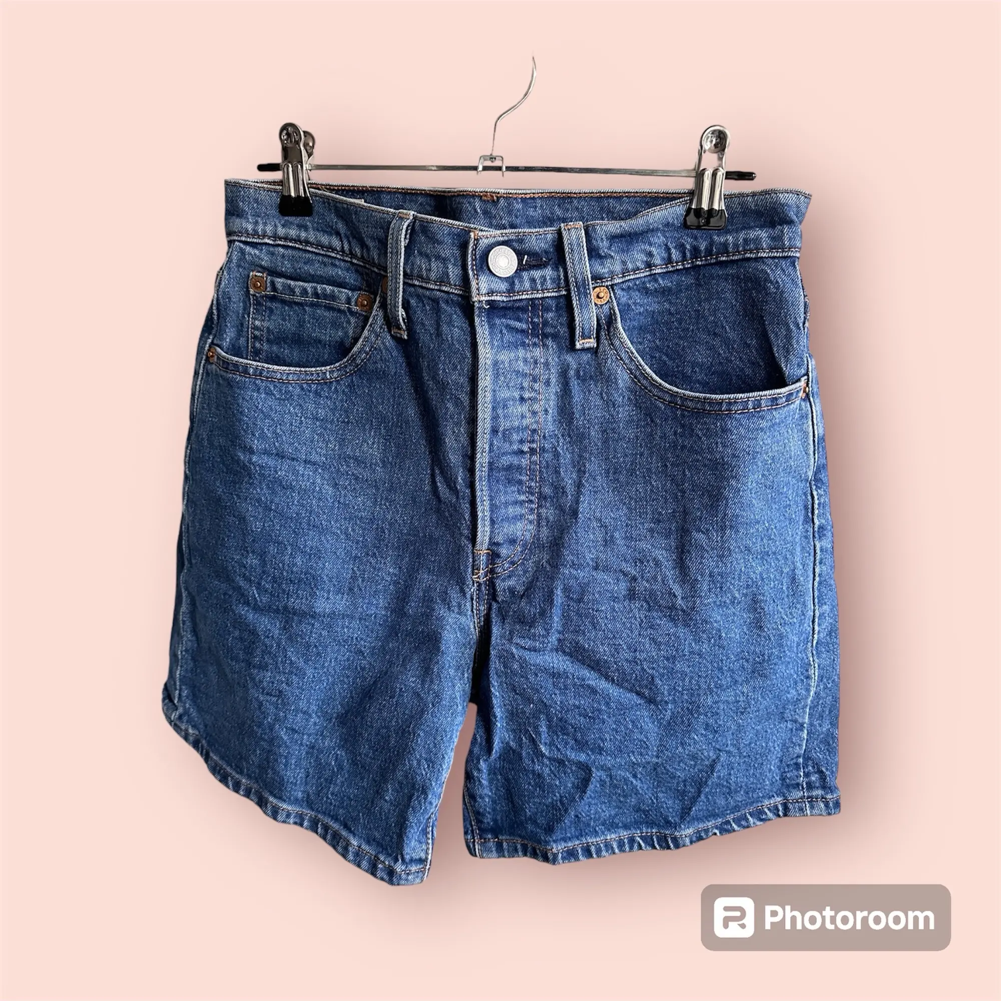 Levi’s shorts