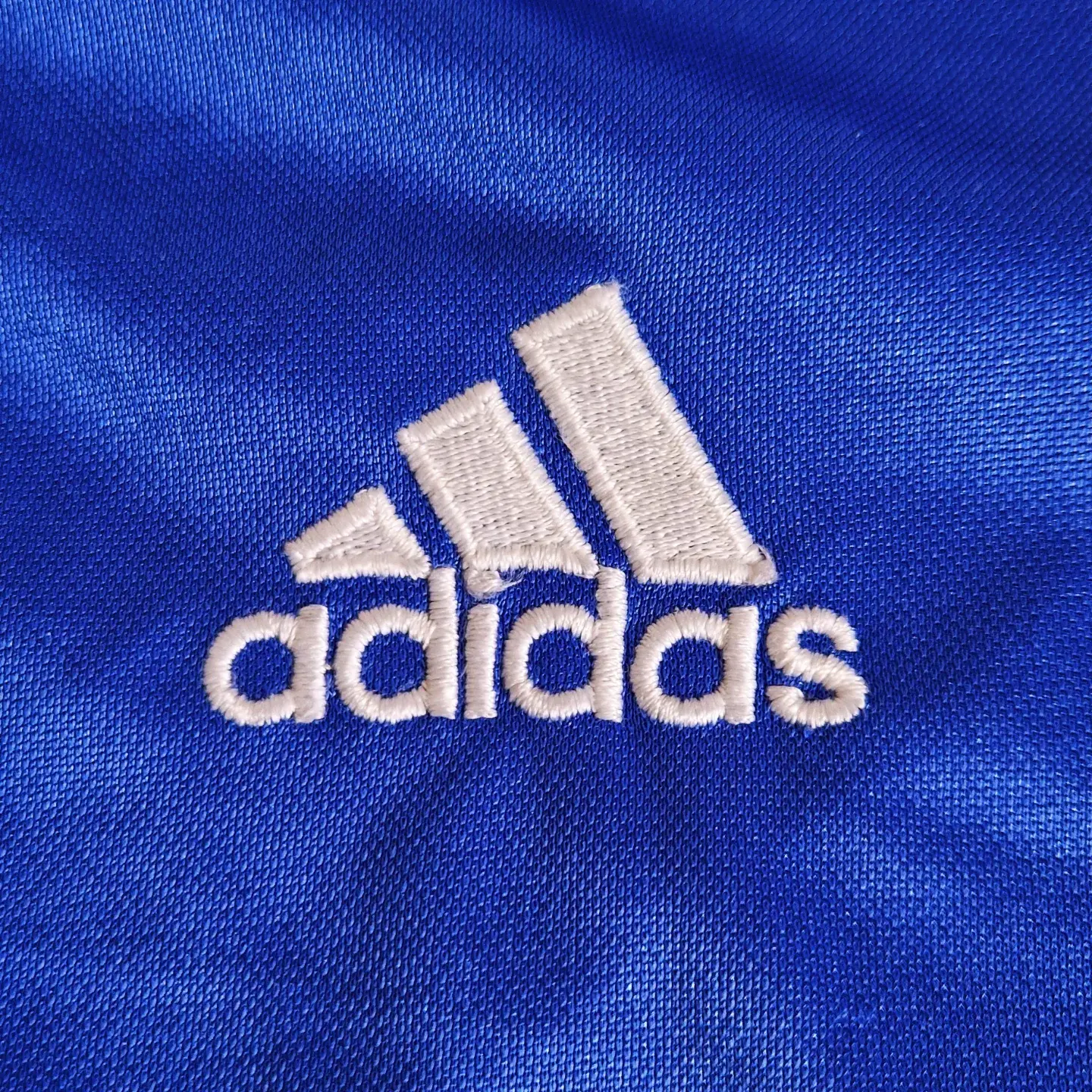 Adidas fodboldtrøje