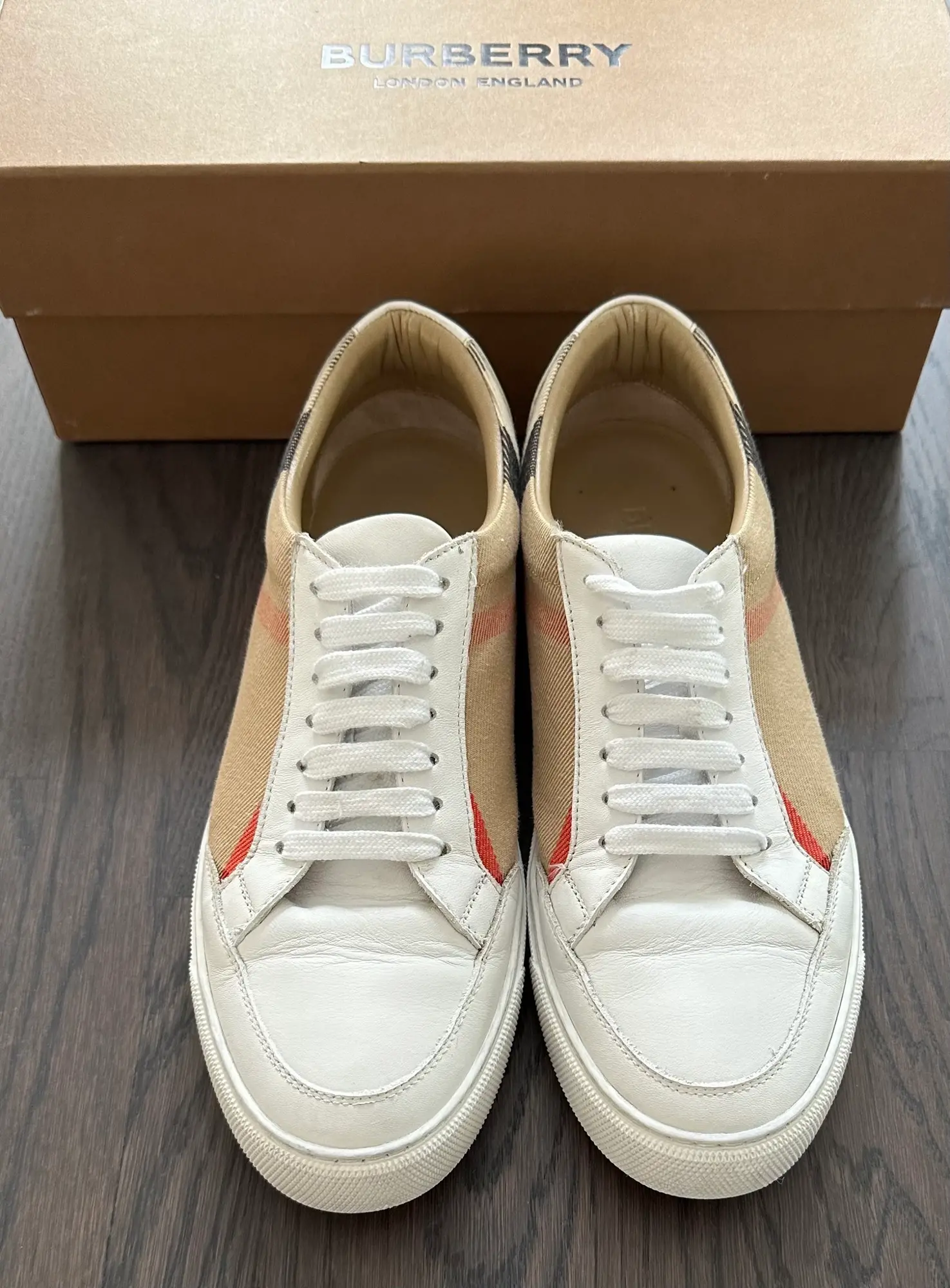 Burberry sneakers