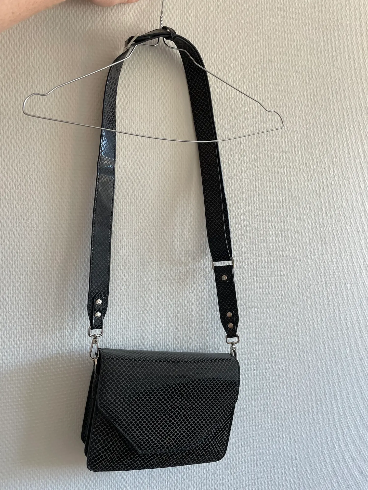 Unlimit crossbody-taske