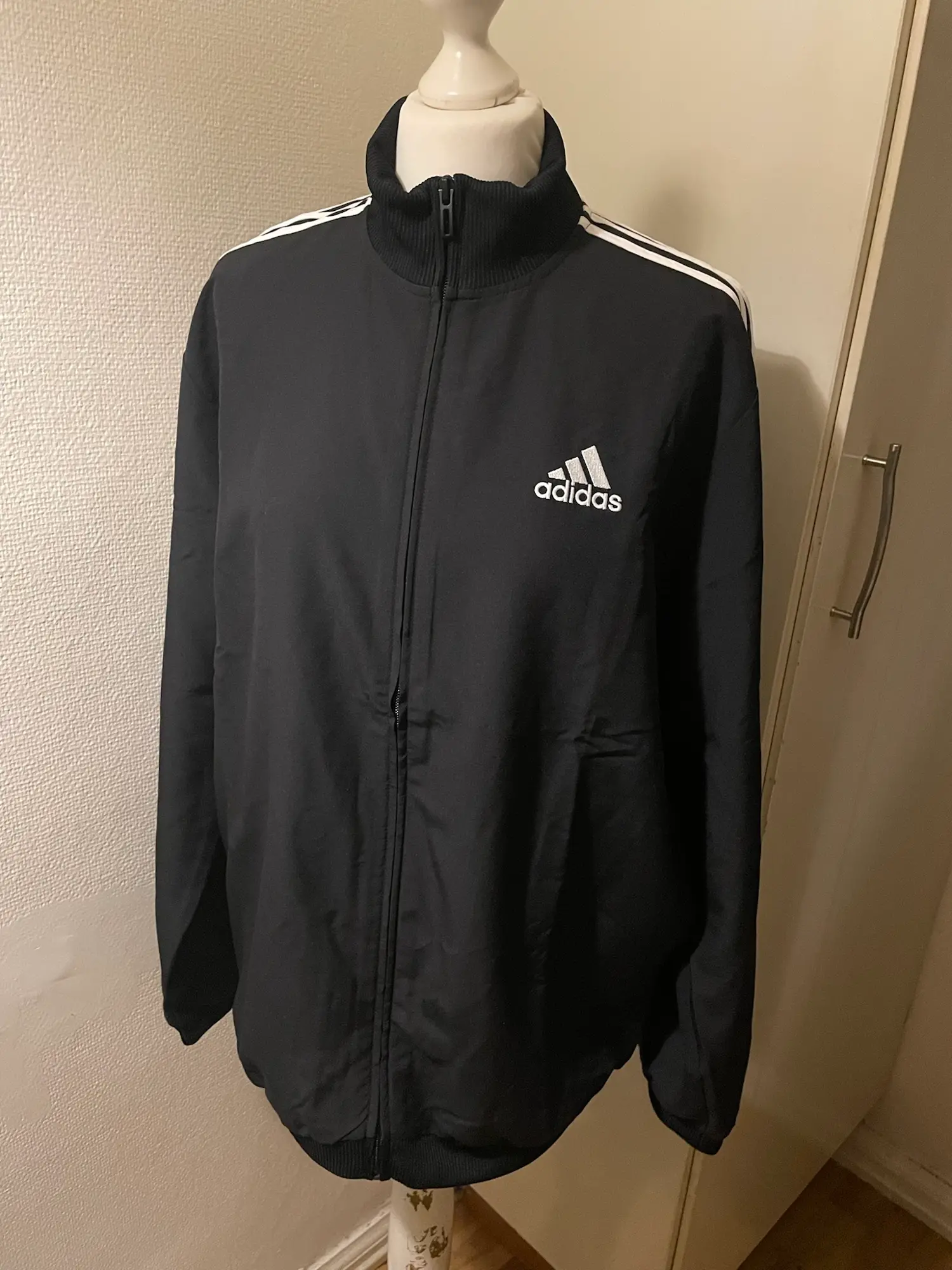 Adidas andet jakkesæt