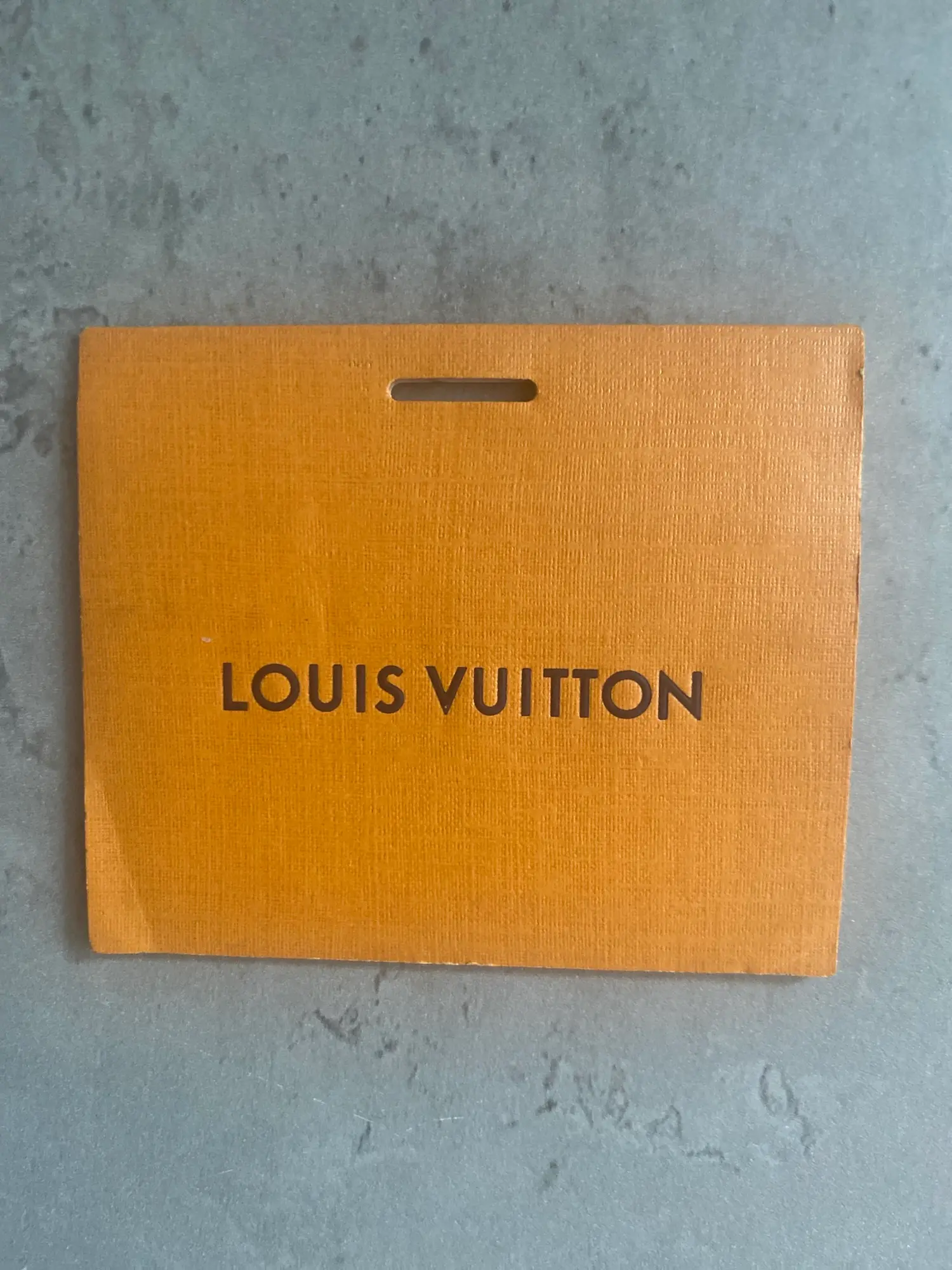 Louis Vuitton hue