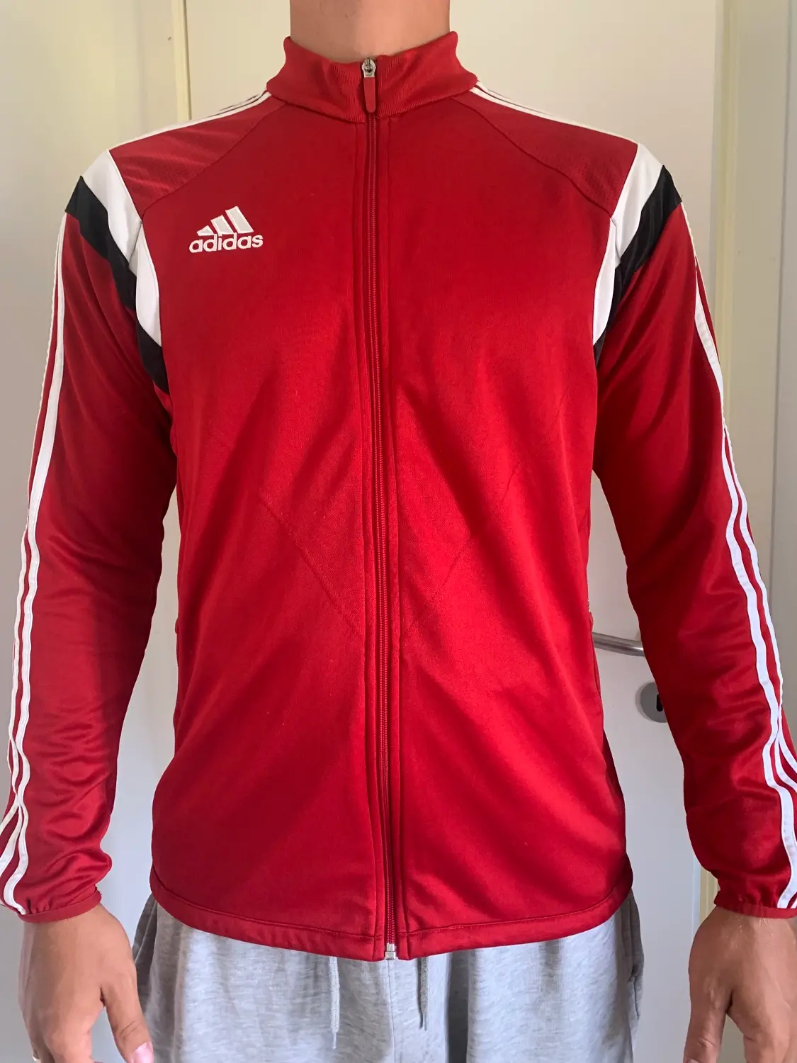 Adidas sportsjakke