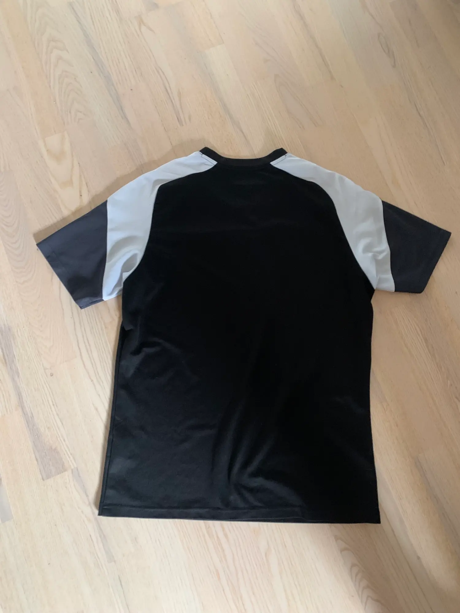 PUMA t-shirt