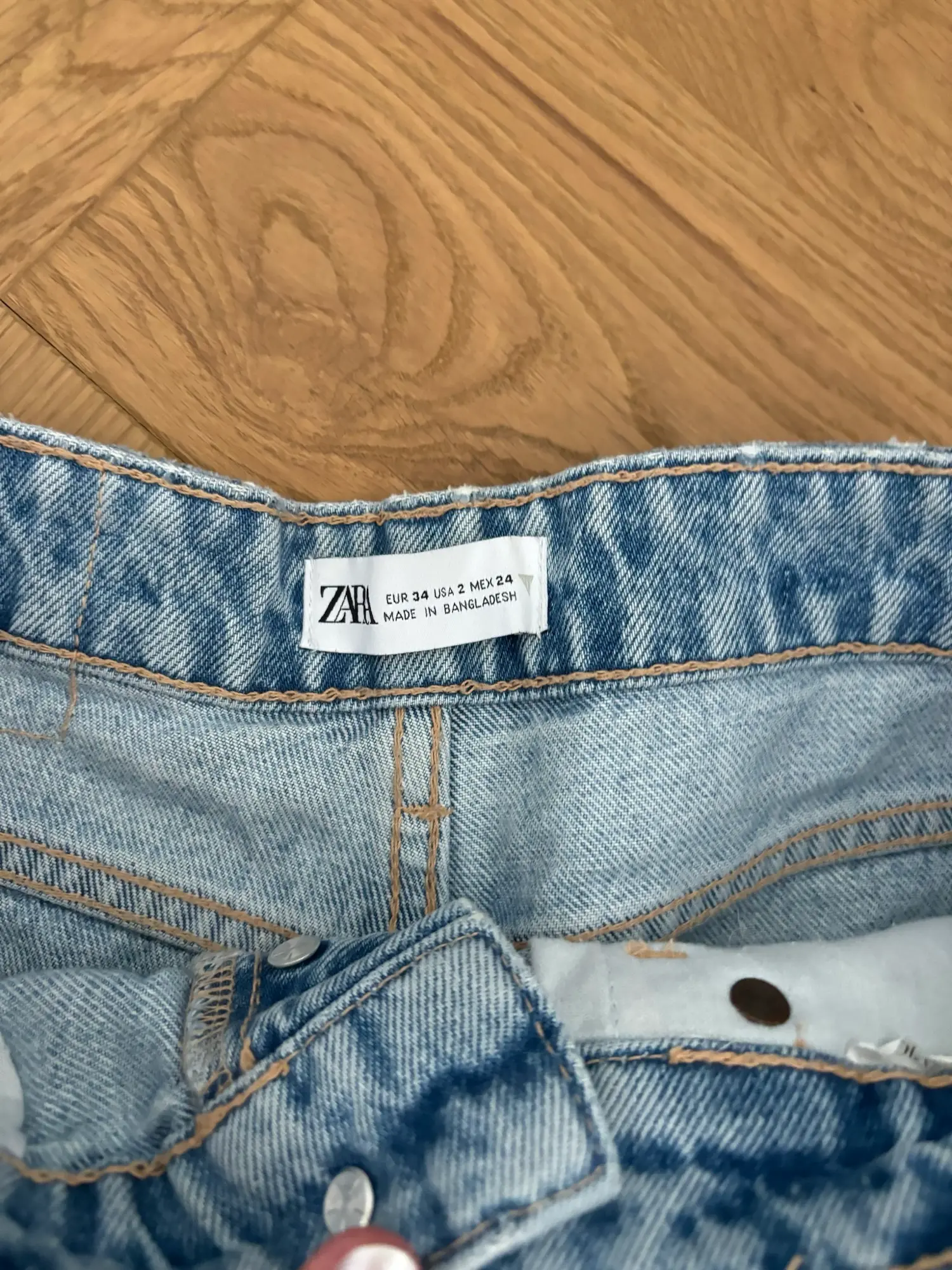 Zara jeans