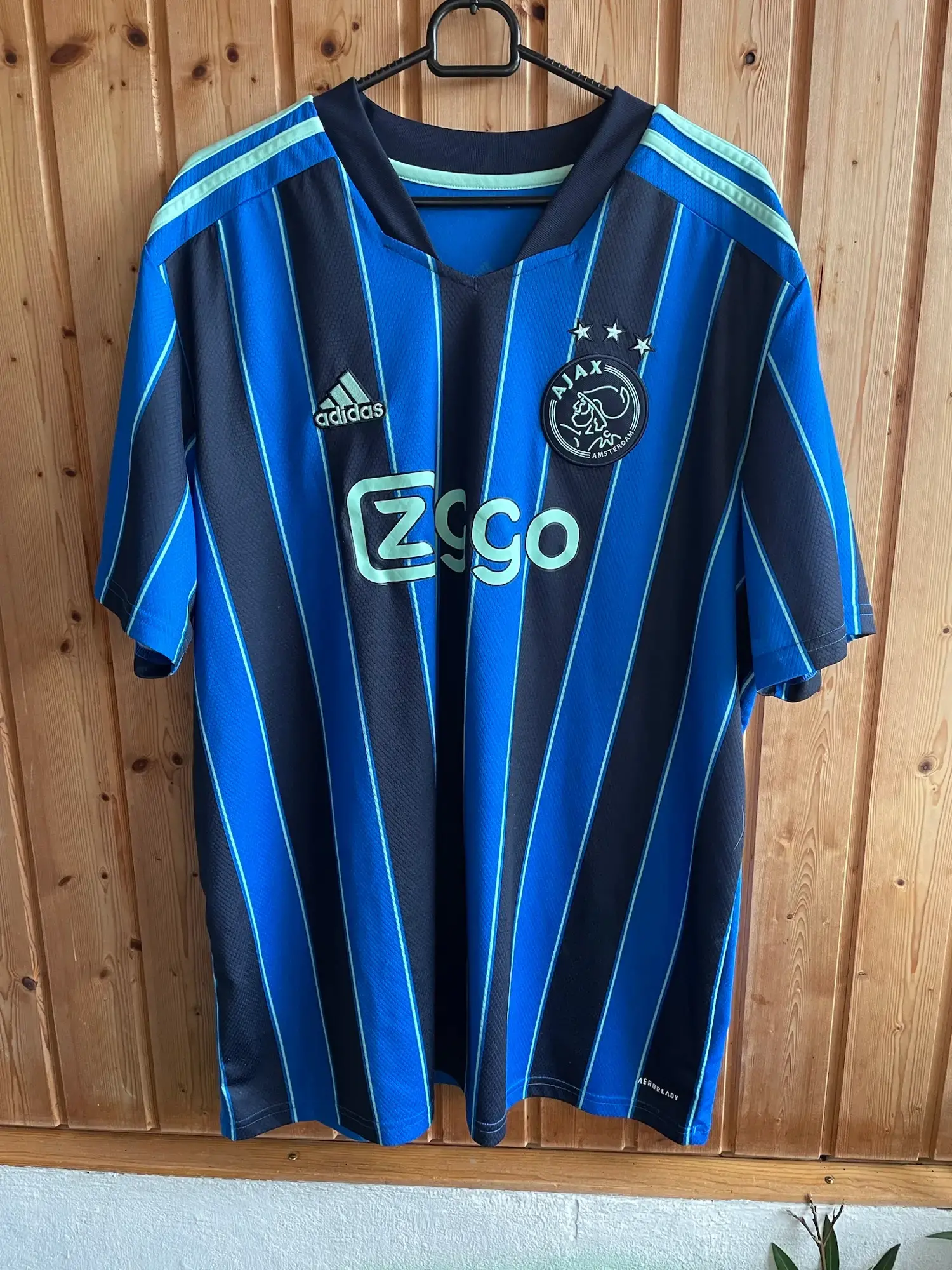 Adidas fodboldtrøje