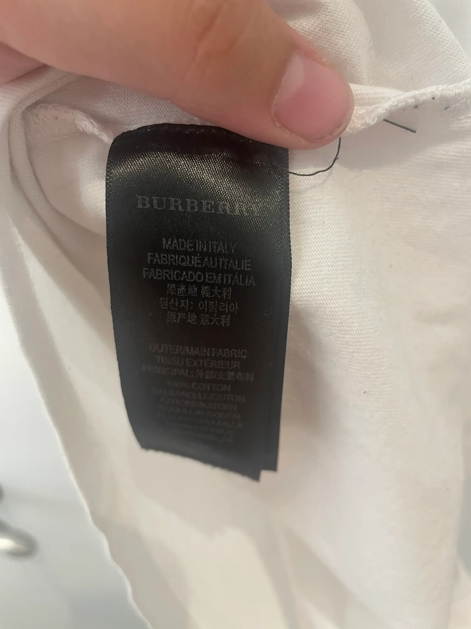 Burberry t-shirt