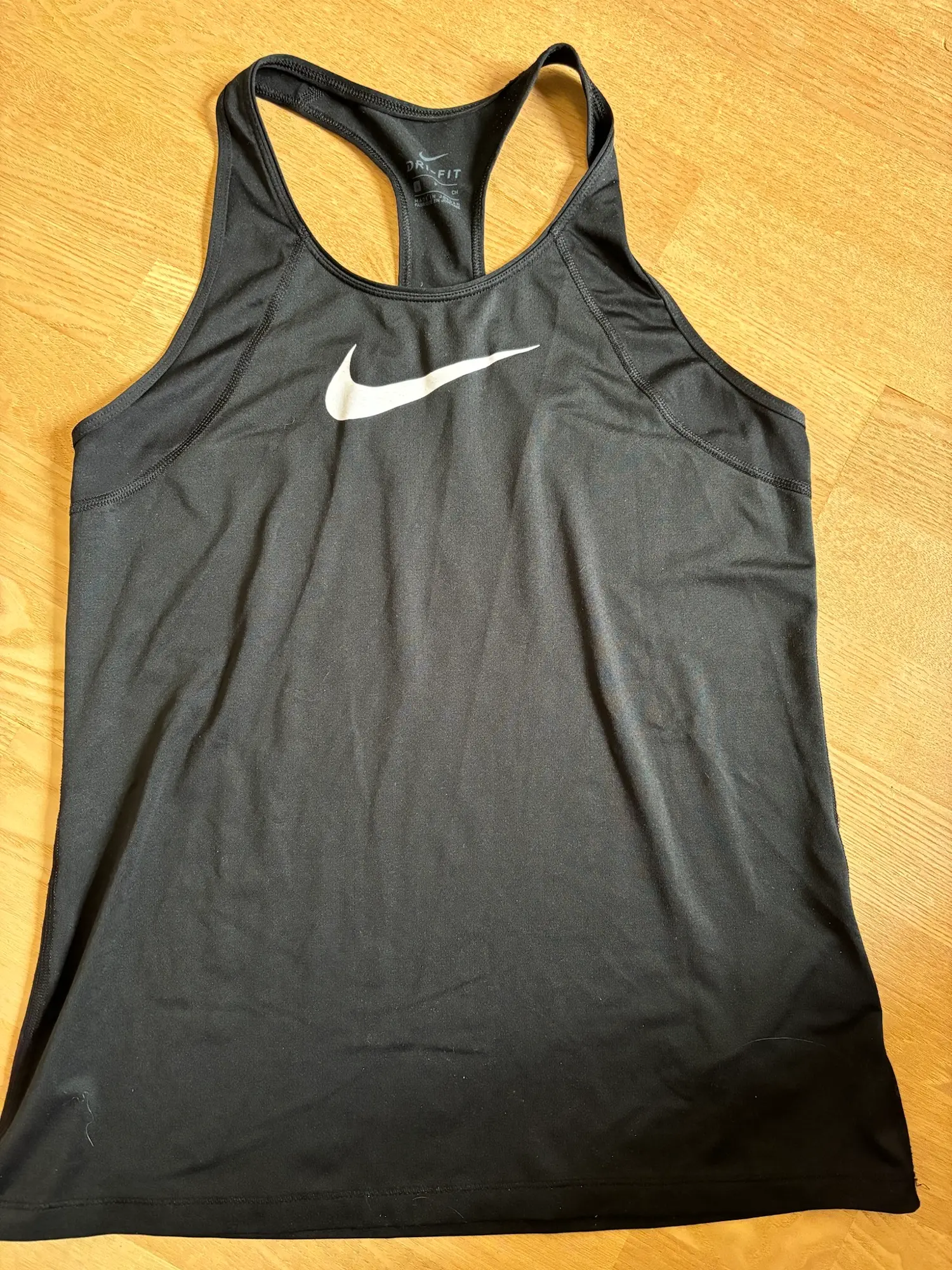 Nike top