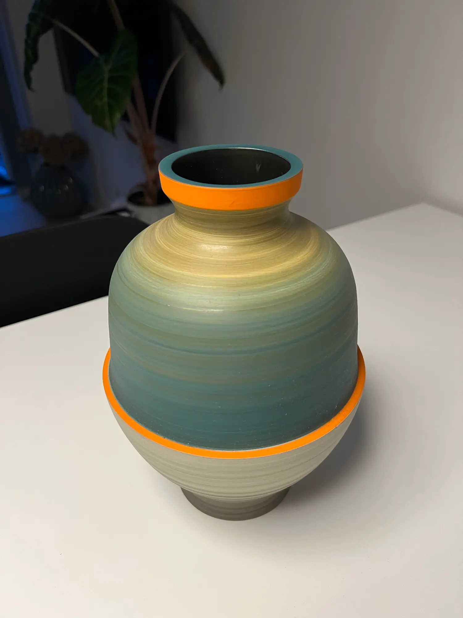 Bahne vase