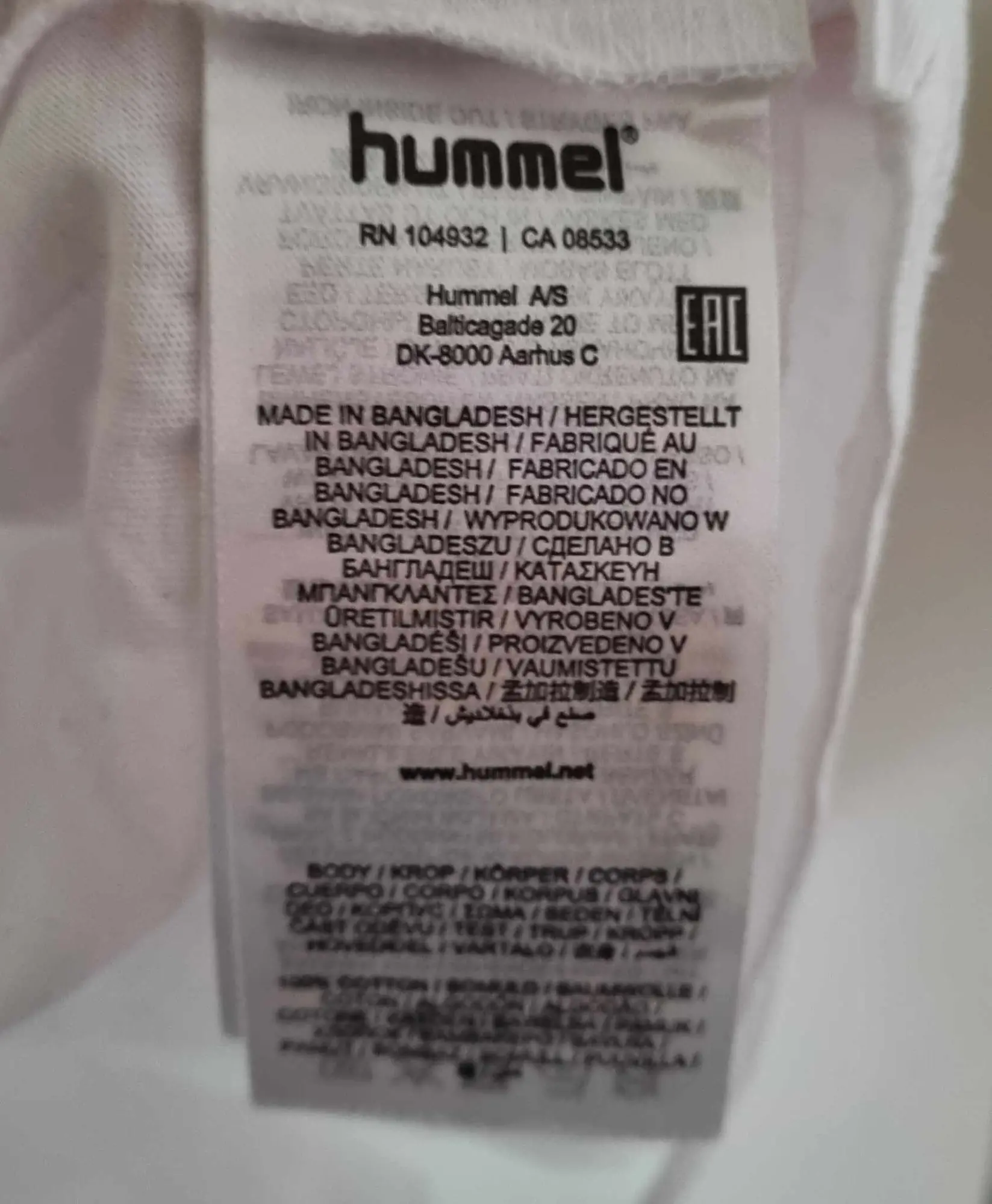 Hummel t-shirt